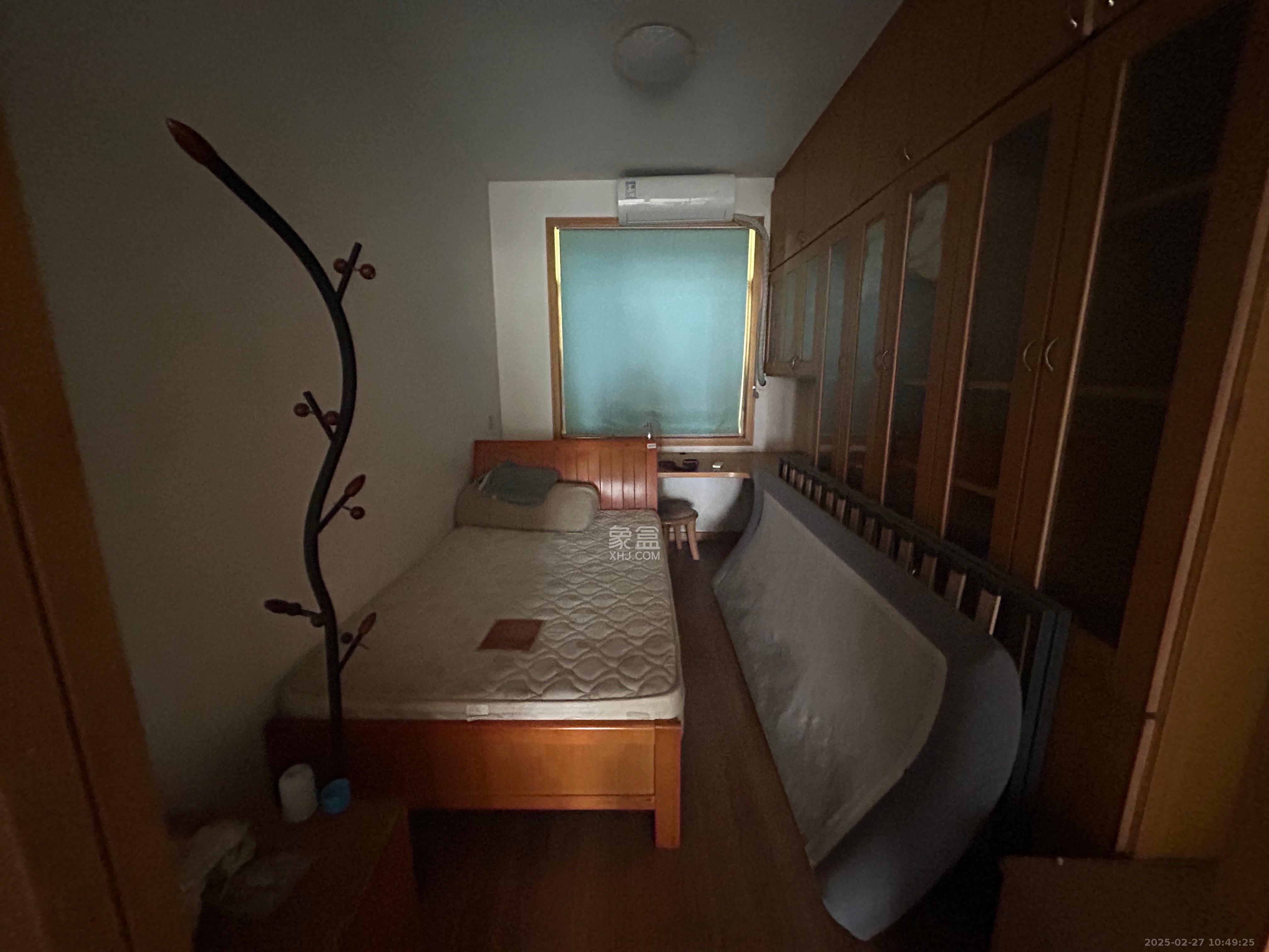 欣胜园 4室2厅1卫 2300.0元/月 欣胜园 4室2厅1卫 2300.0元/月室内图