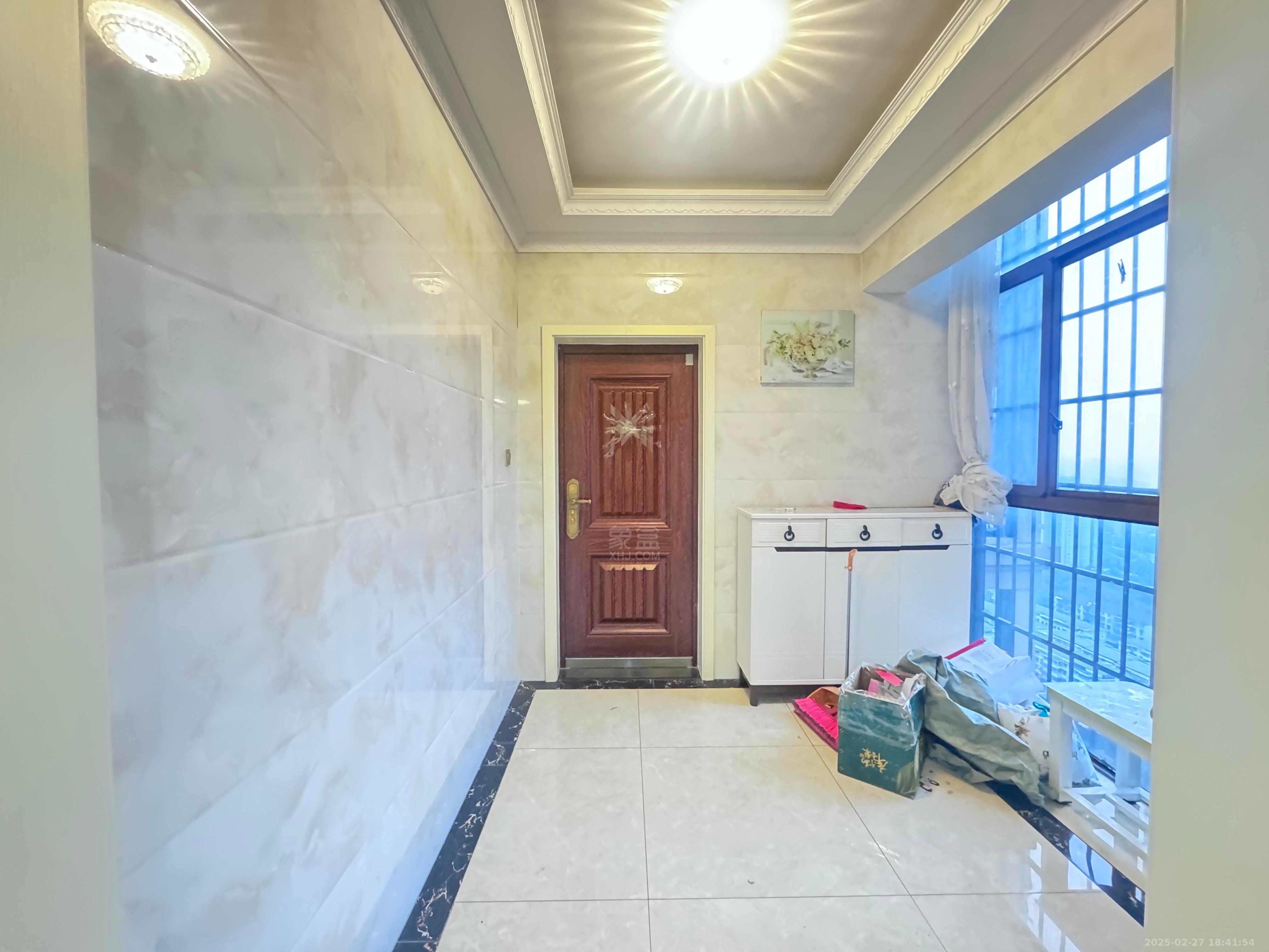 福鑫南郡 4室2厅2卫 2600.0元/月 福鑫南郡 4室2厅2卫 2600.0元/月室内图