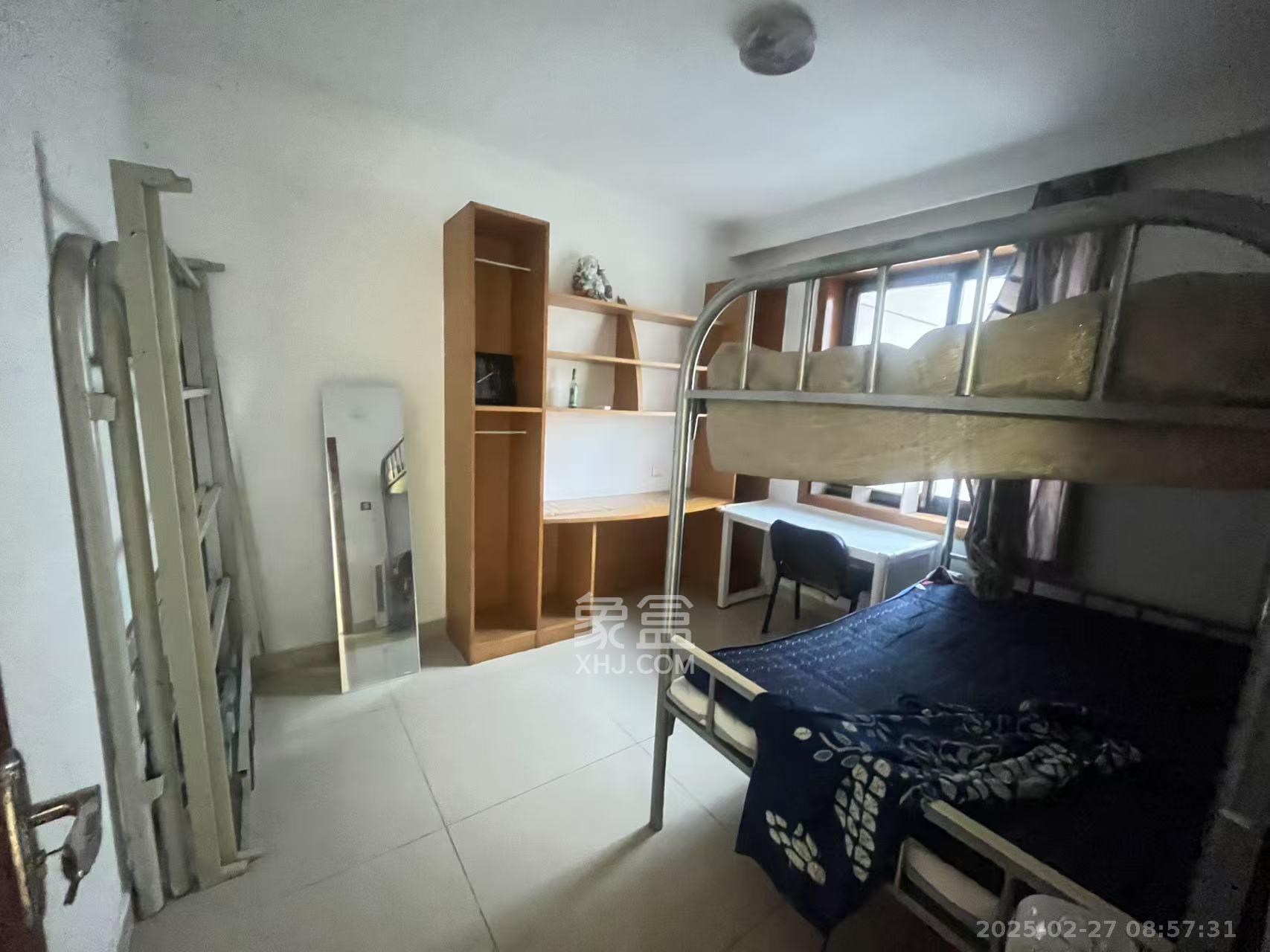 长岭烟草公司宿舍(金祥公寓) 3室2厅1卫 2100.0元/月 长岭烟草公司宿舍(金祥公寓) 3室2厅1卫 2100.0元/月室内图