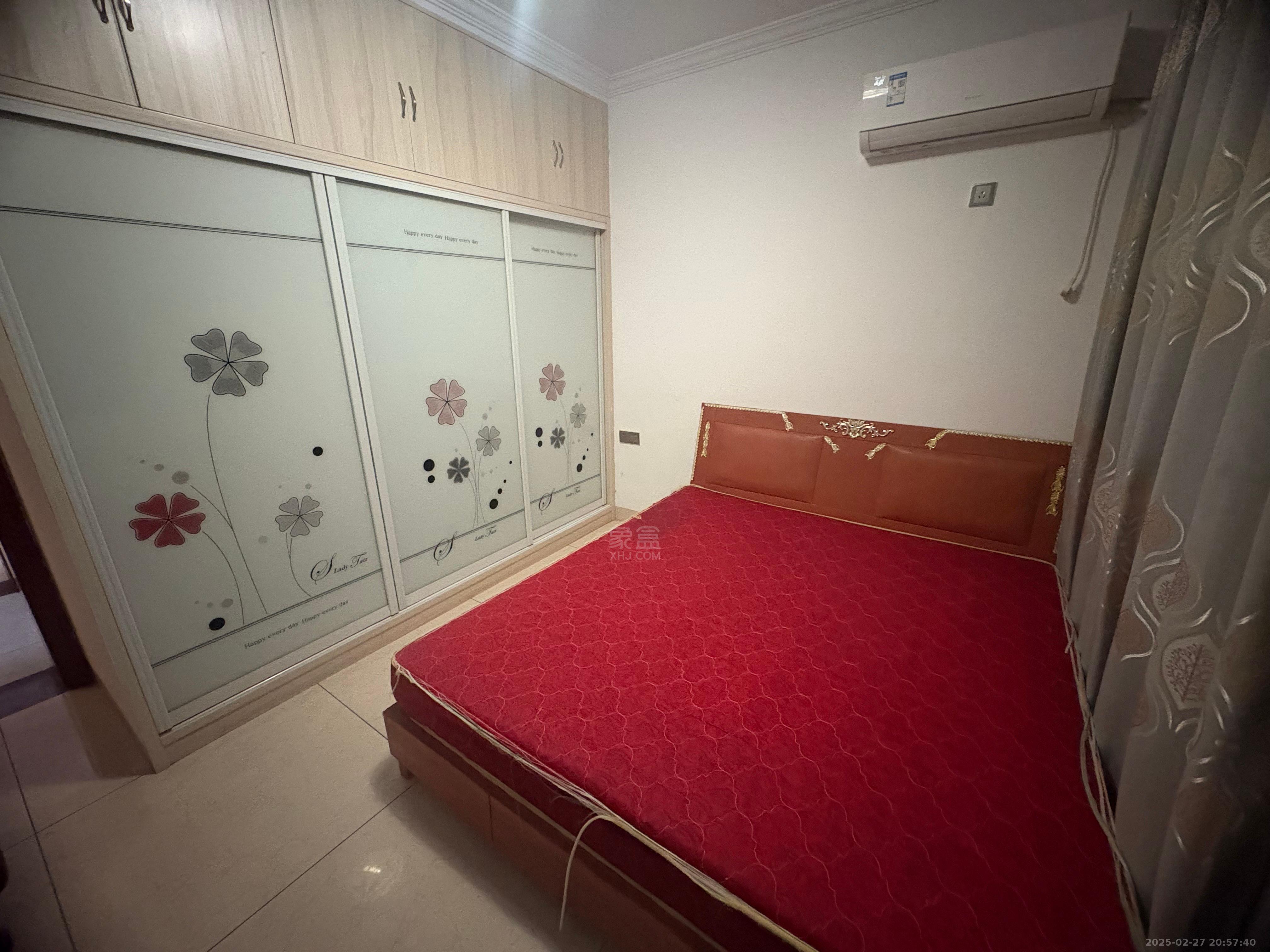 太平桥安置小区 2室1厅1卫 1000.0元/月 太平桥安置小区 2室1厅1卫 1000.0元/月室内图