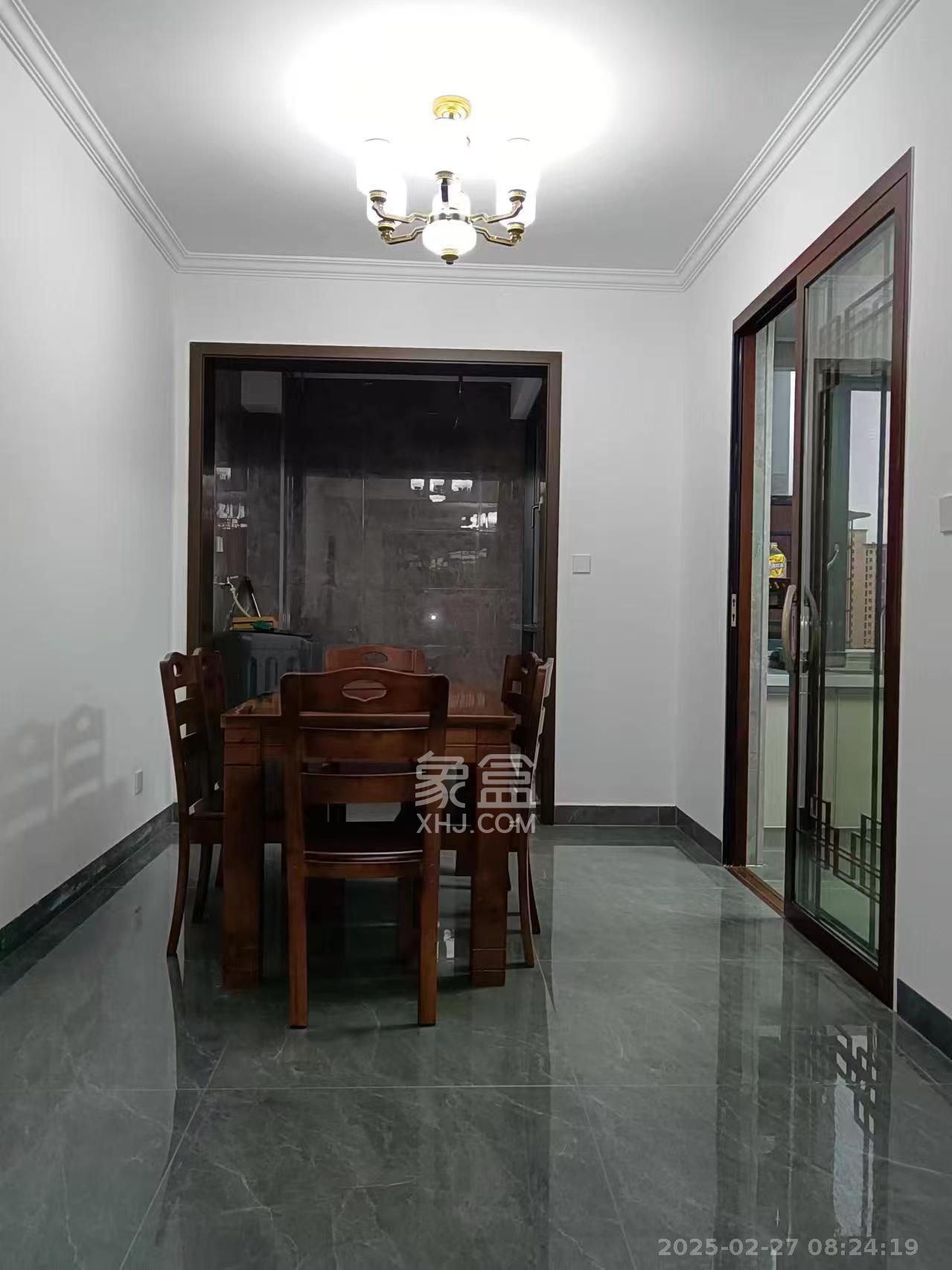 凯富南方鑫城 4室2厅2卫 3100.0元/月 凯富南方鑫城 4室2厅2卫 3100.0元/月室内图