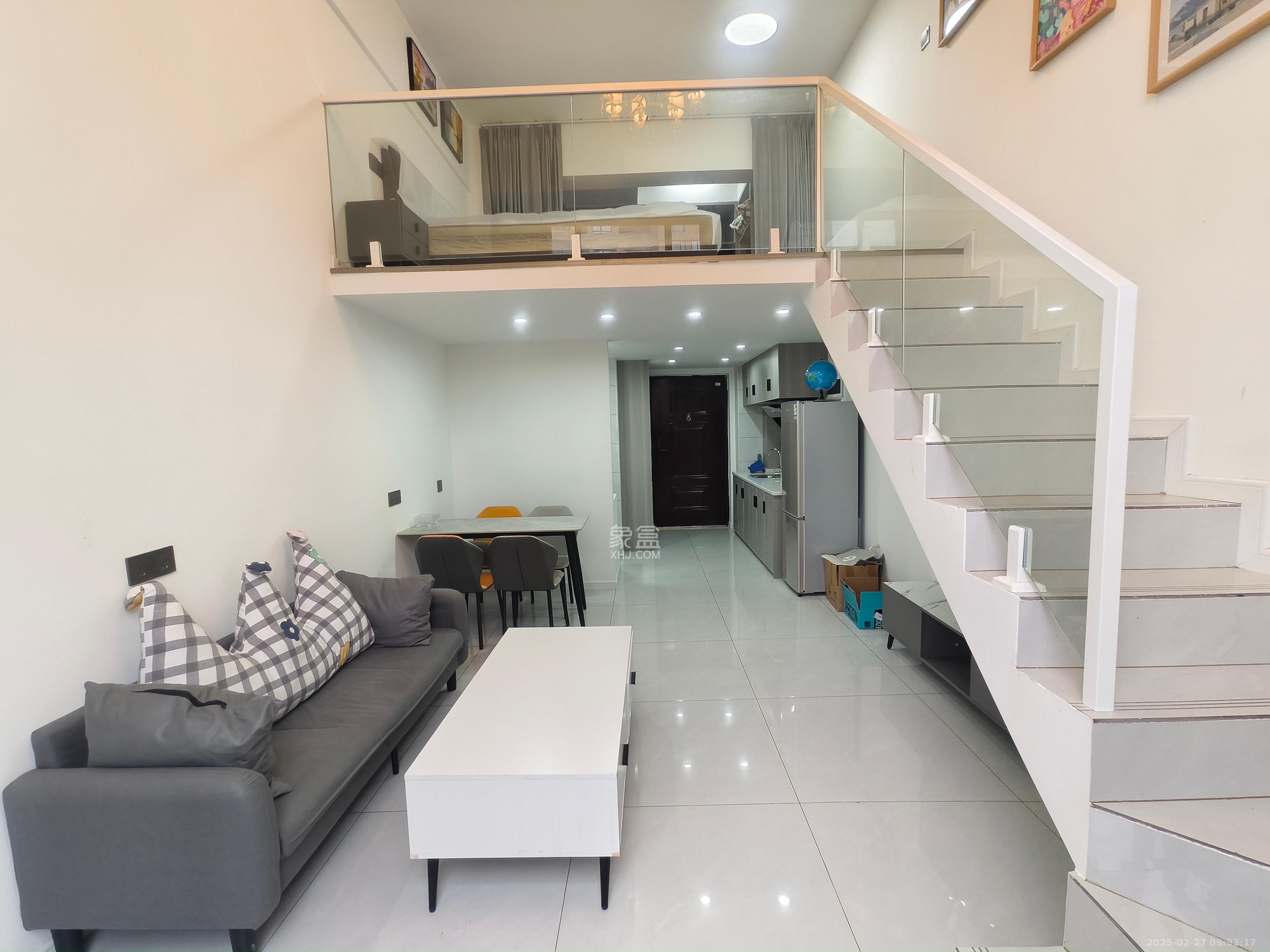 永宏万家里  1室1厅1卫    1700.0元/月 永宏万家里  1室1厅1卫    1700.0元/月室内图