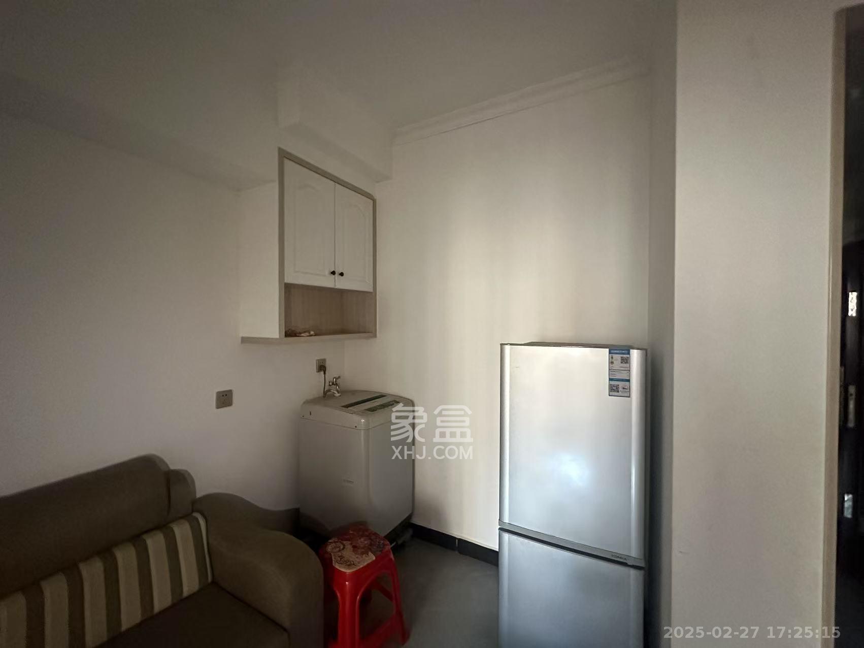 江山帝景哈佛  1室1厅1卫    1300.0元/月 江山帝景哈佛  1室1厅1卫    1300.0元/月室内图