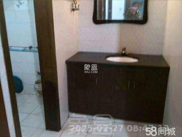 株洲华苑小区 3室2厅2卫 1800.0元/月 株洲华苑小区 3室2厅2卫 1800.0元/月室内图