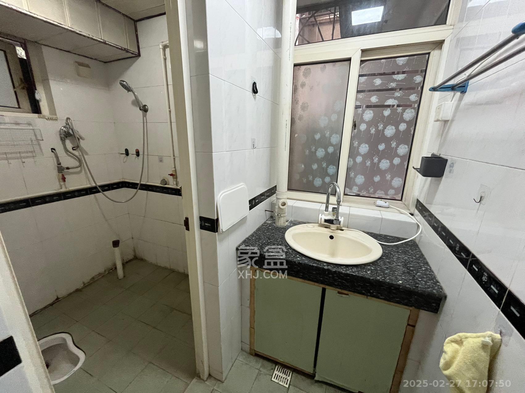 城建学院(古堆山城建学校宿舍) 2室2厅1卫 2000.0元/月 城建学院(古堆山城建学校宿舍) 2室2厅1卫 2000.0元/月室内图