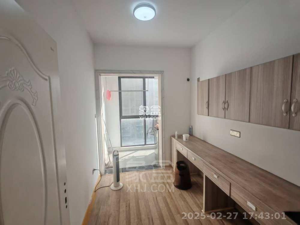 旺城天悦领秀香江 4室2厅2卫 1800.0元/月 旺城天悦领秀香江 4室2厅2卫 1800.0元/月室内图