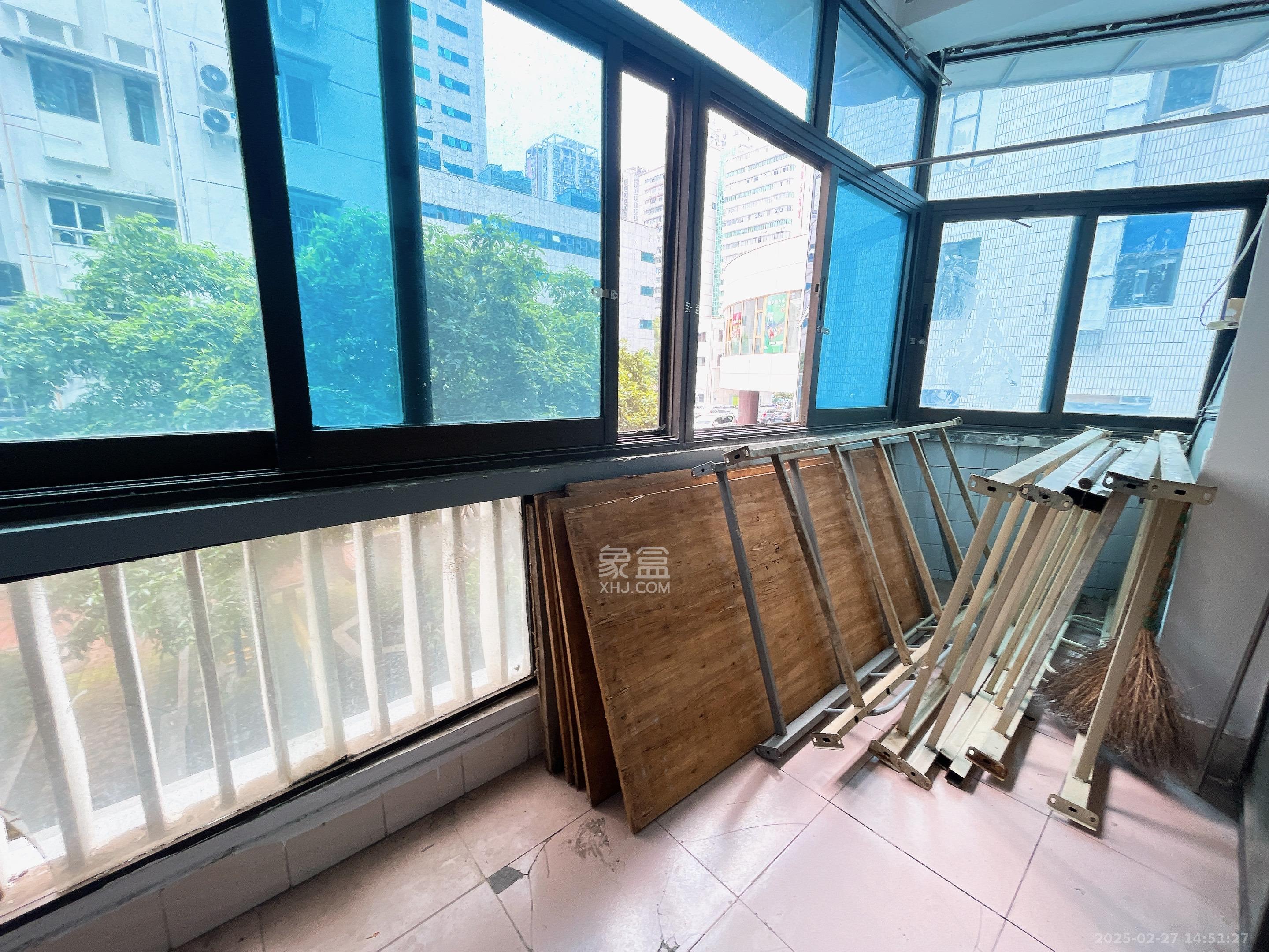 便河边人大宿舍（长沙市人大常委会家属区）  3室1厅1卫   2200.00元/月室内图
