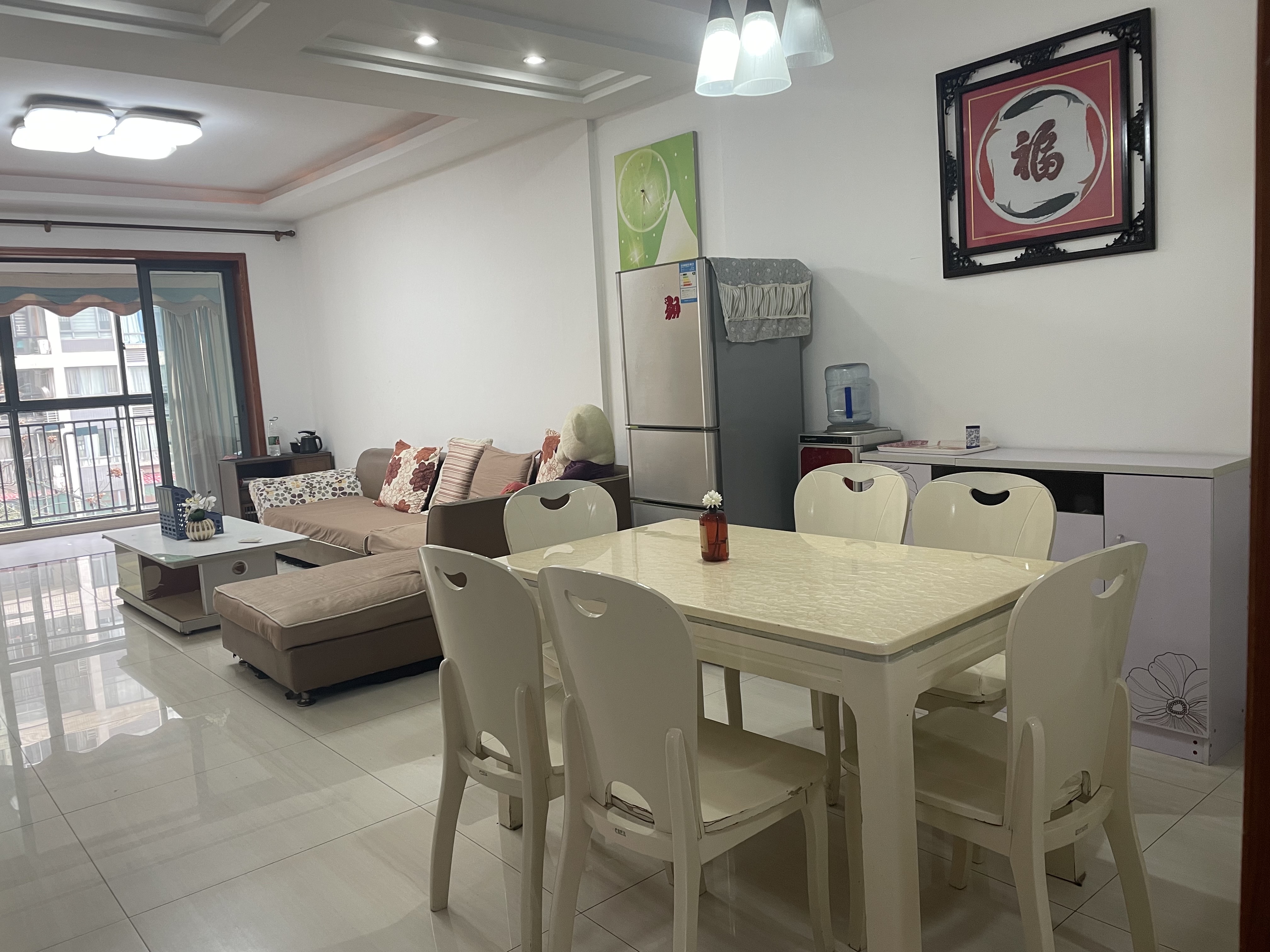 愉景湾西域 3室2厅1卫 2200.0元/月 愉景湾西域 3室2厅1卫 2200.0元/月室内图