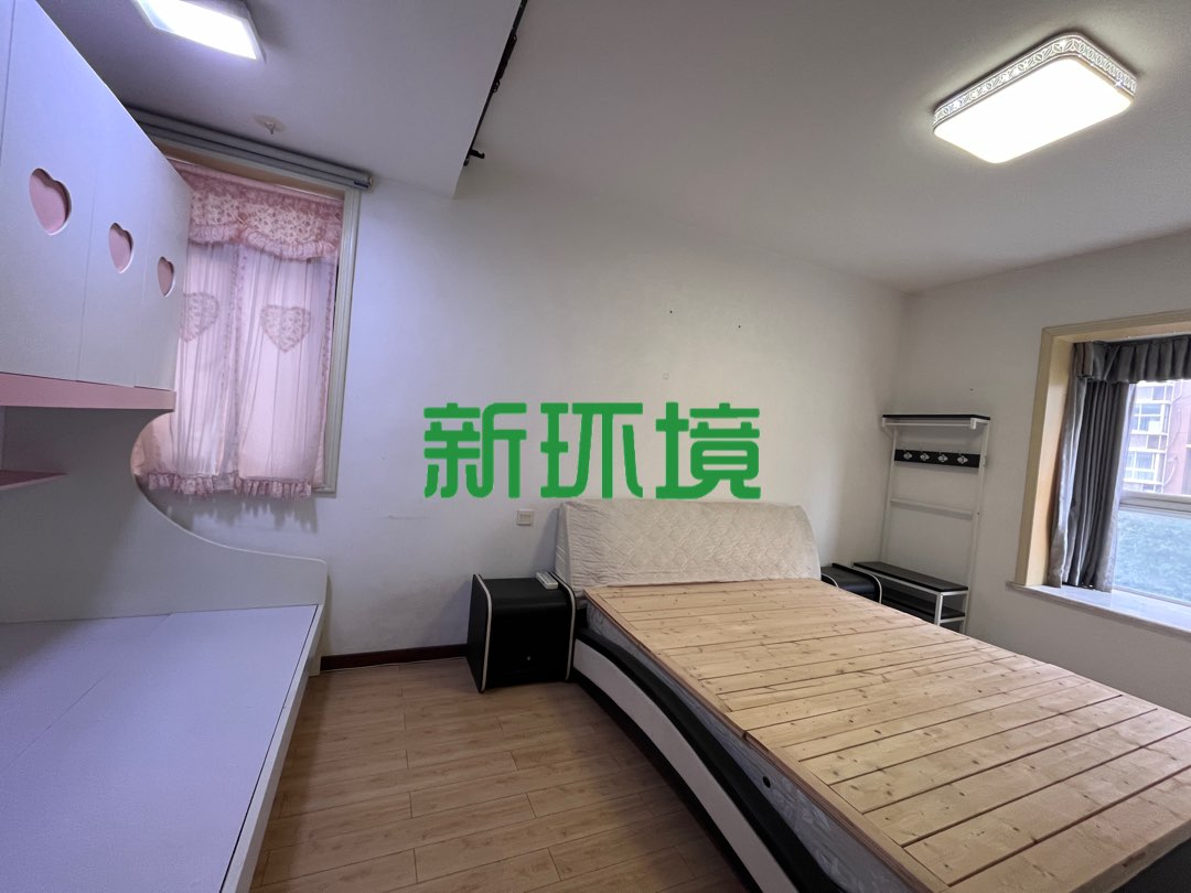 雅典国际家园  2室2厅1卫   55.00万客厅