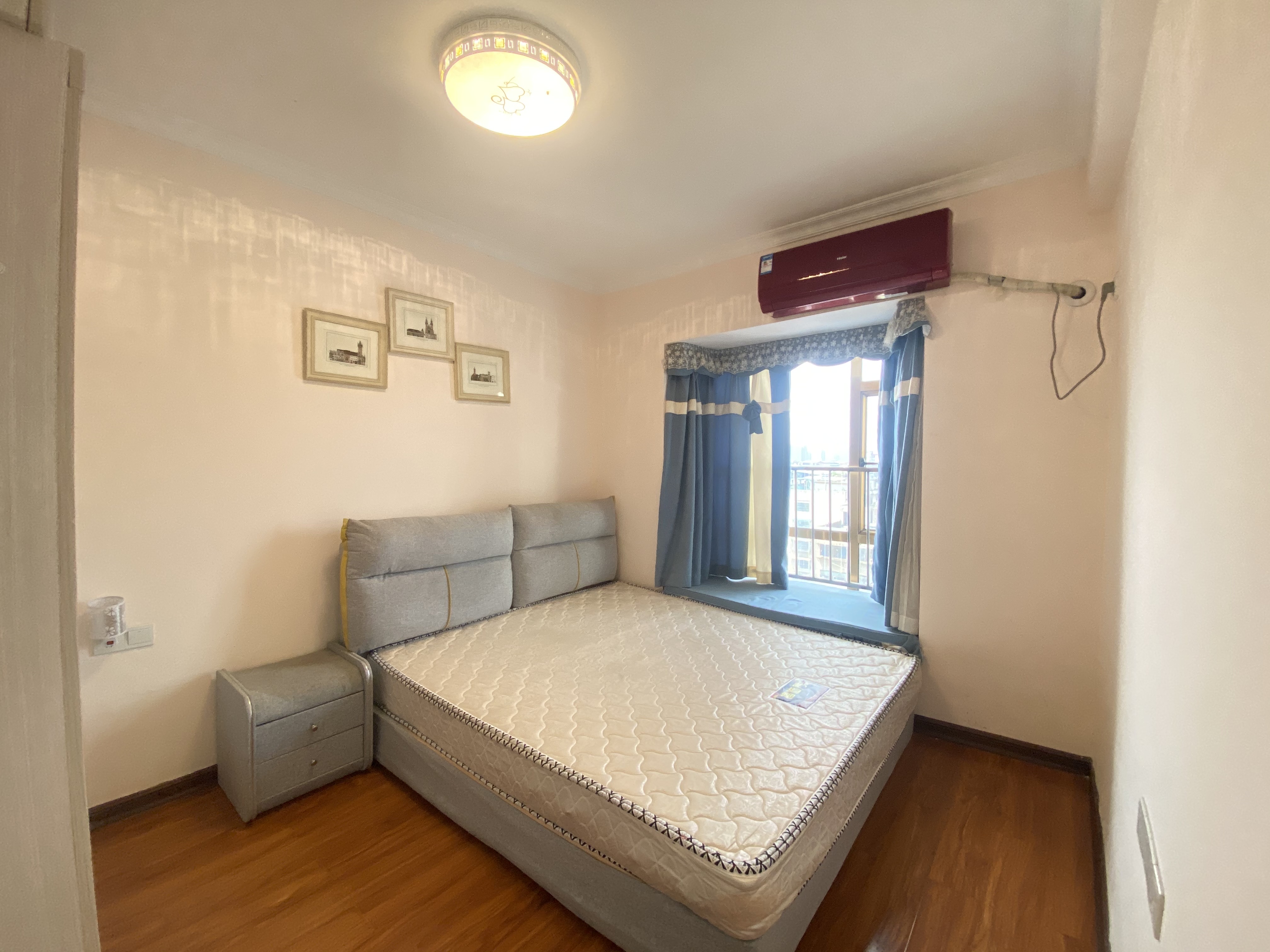 旺角星辰 1室1厅1卫 28.0万 旺角星辰 1室1厅1卫 28.0万客厅