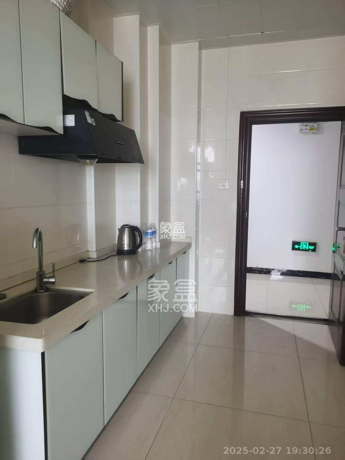 华侨假日中心(晟华苑) 1室1厅1卫 1550.0元/月 华侨假日中心(晟华苑) 1室1厅1卫 1550.0元/月户型图