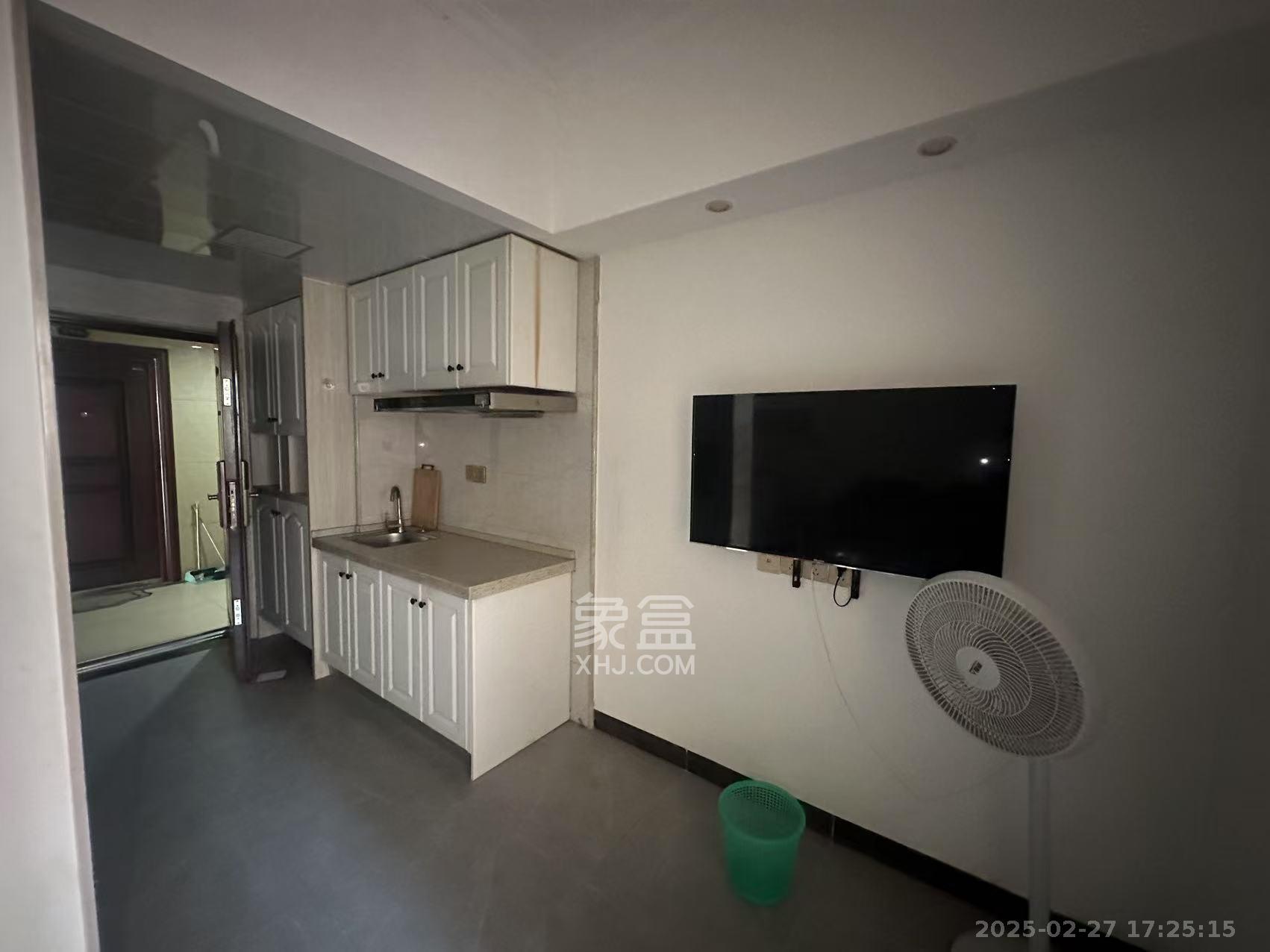 江山帝景哈佛  1室1厅1卫    1300.0元/月 江山帝景哈佛  1室1厅1卫    1300.0元/月室内图