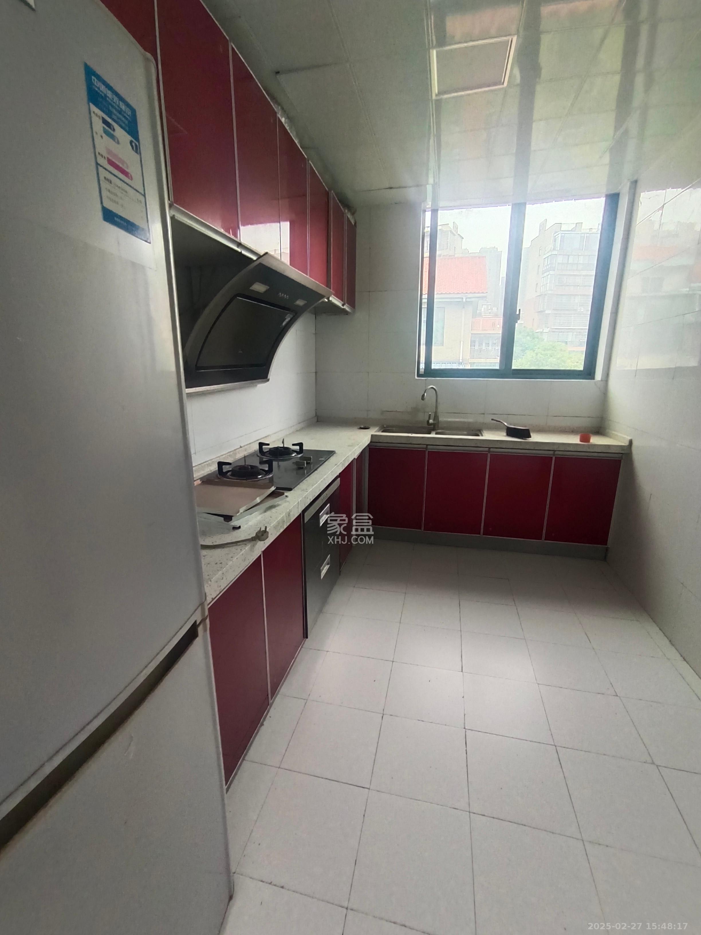 东业早安星城 7室2厅2卫 3000.0元/月 东业早安星城 7室2厅2卫 3000.0元/月室内图