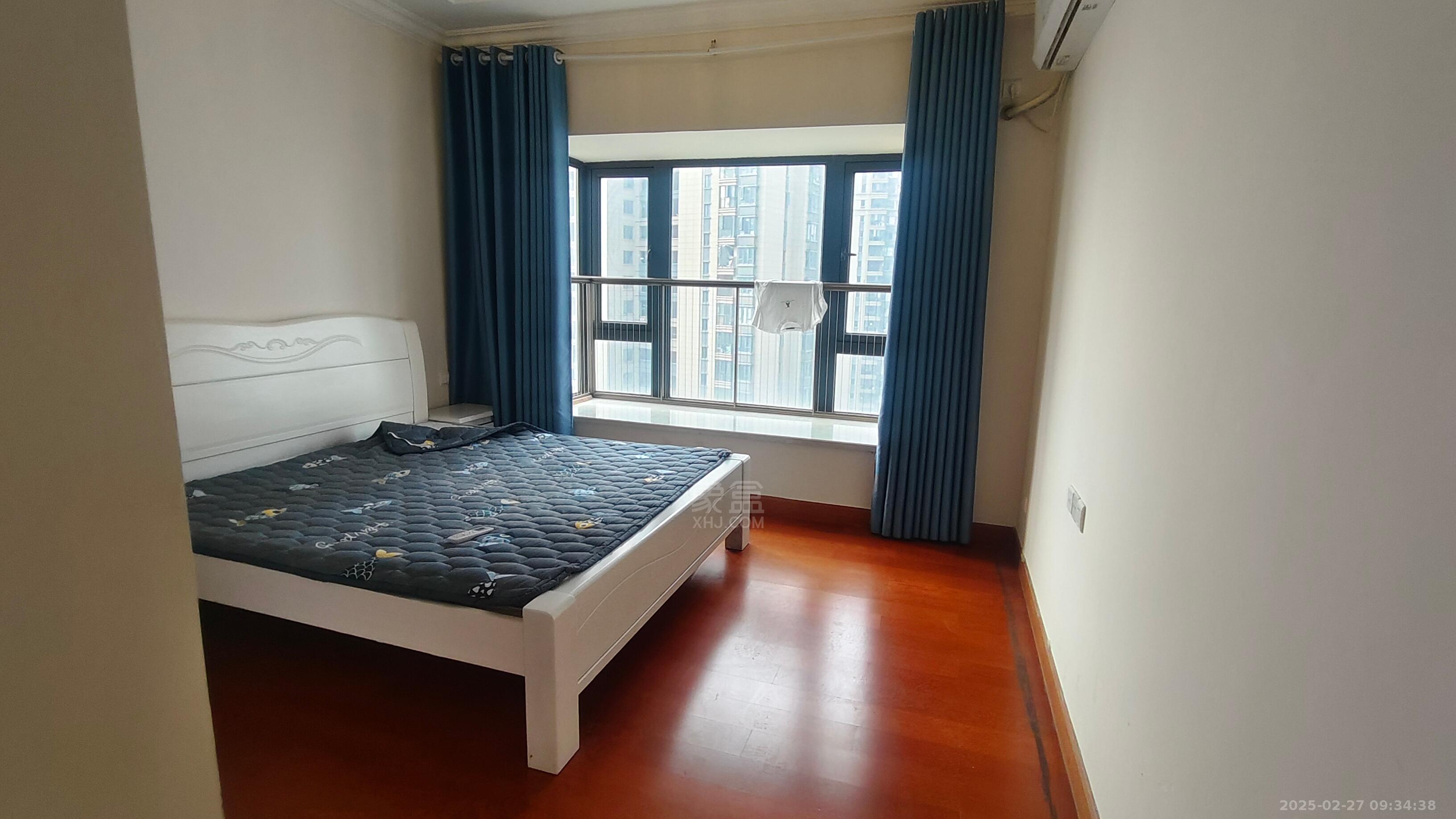 恒大林溪郡 4室2厅1卫 2500.0元/月 恒大林溪郡 4室2厅1卫 2500.0元/月室内图