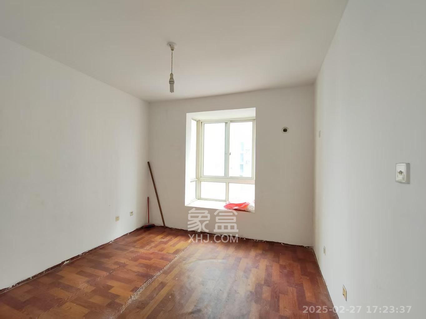 汇都公寓 3室2厅2卫 2000.0元/月 汇都公寓 3室2厅2卫 2000.0元/月室内图