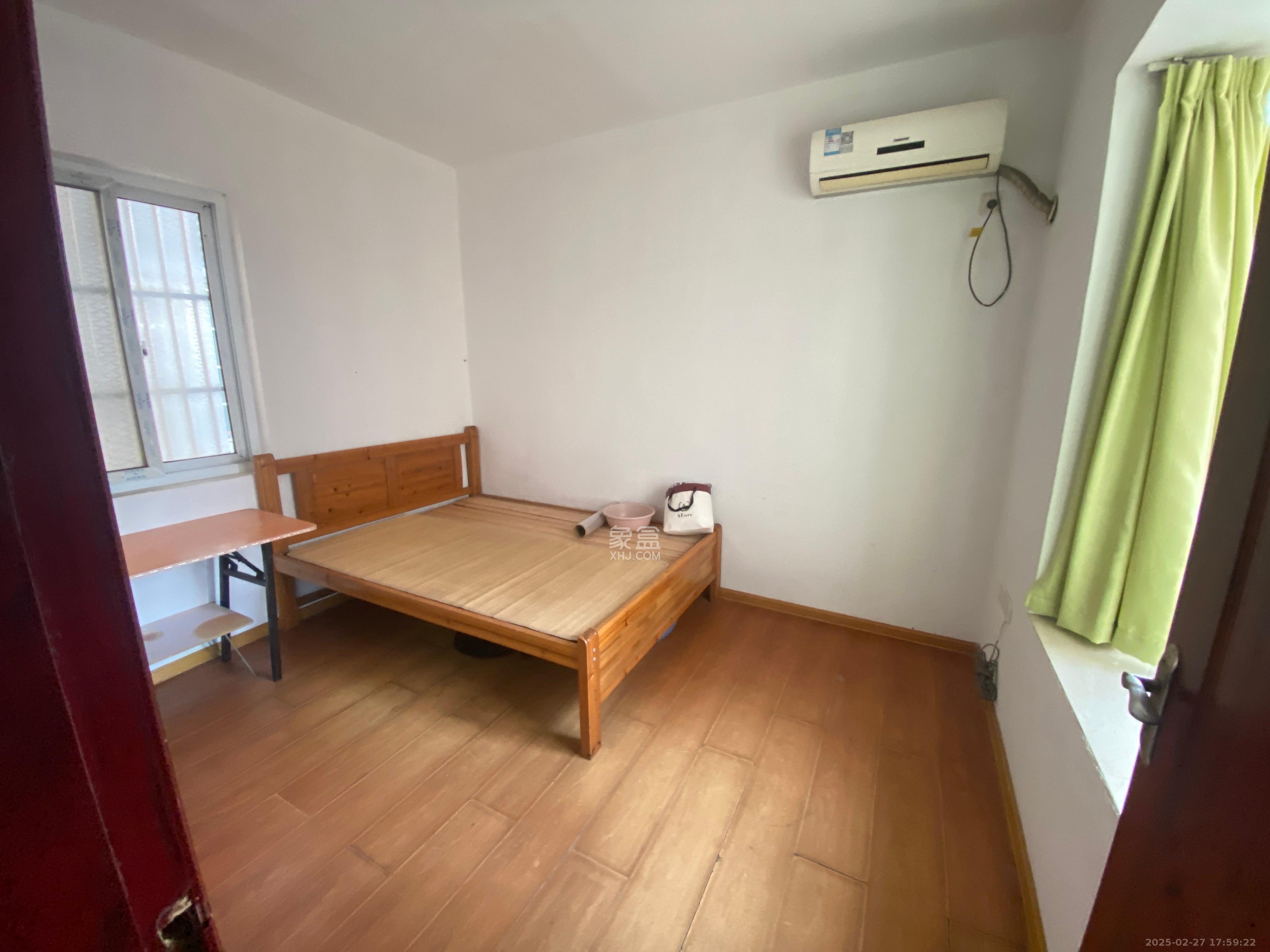 紫云阁 2室2厅1卫 1400.0元/月 紫云阁 2室2厅1卫 1400.0元/月室内图