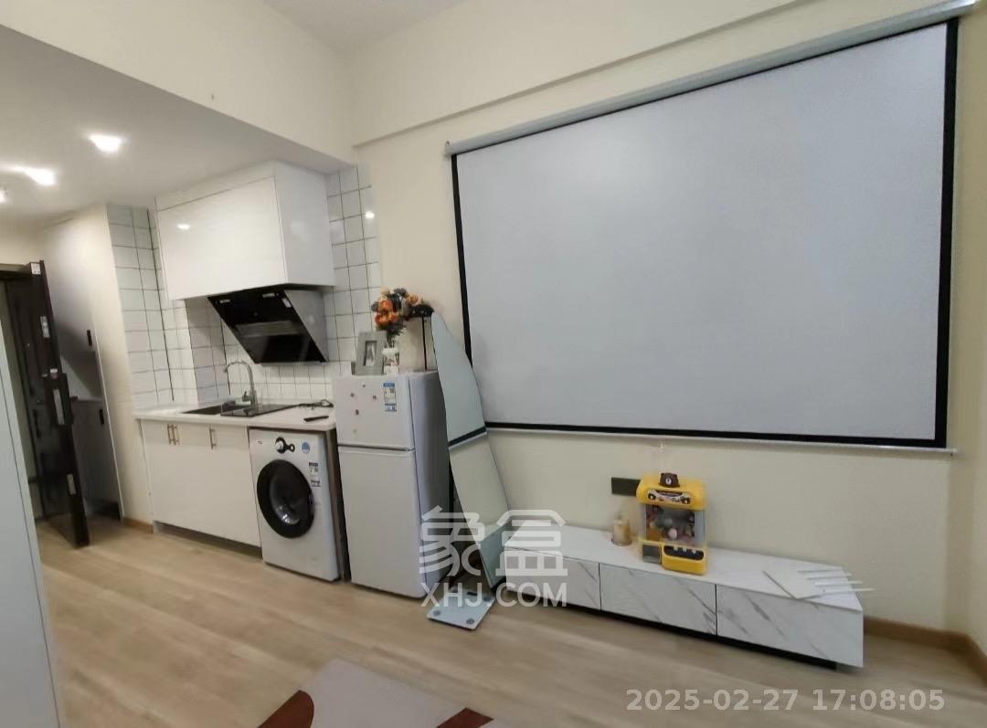 万润时光里 1室1厅1卫 1700.0元/月 万润时光里 1室1厅1卫 1700.0元/月室内图