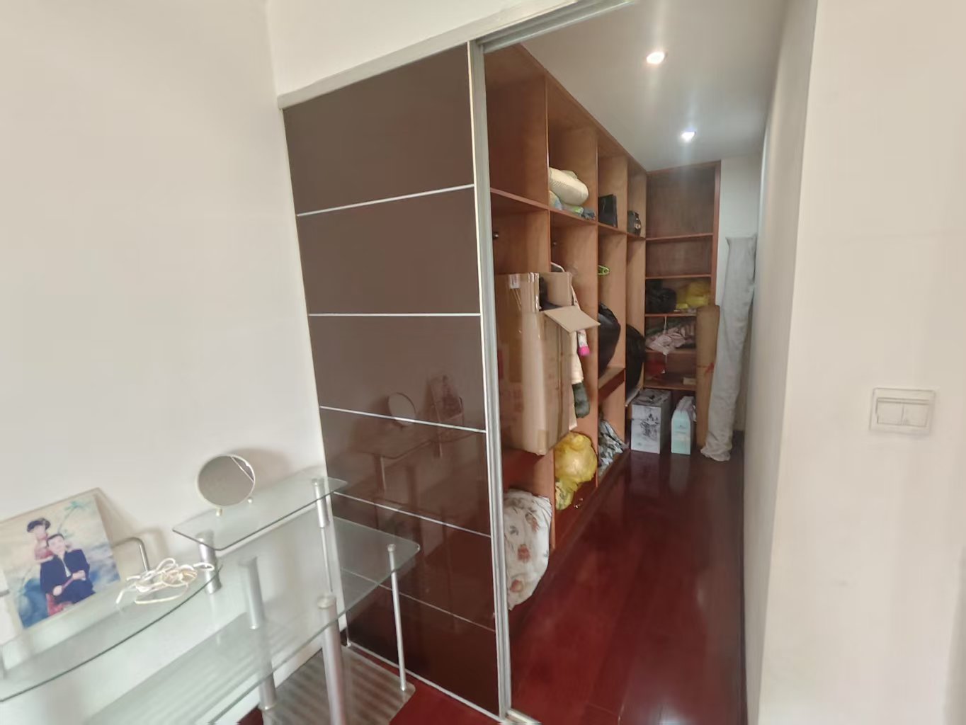 格林花园  4室2厅2卫    1500.0元/月 格林花园  4室2厅2卫    1500.0元/月室内图