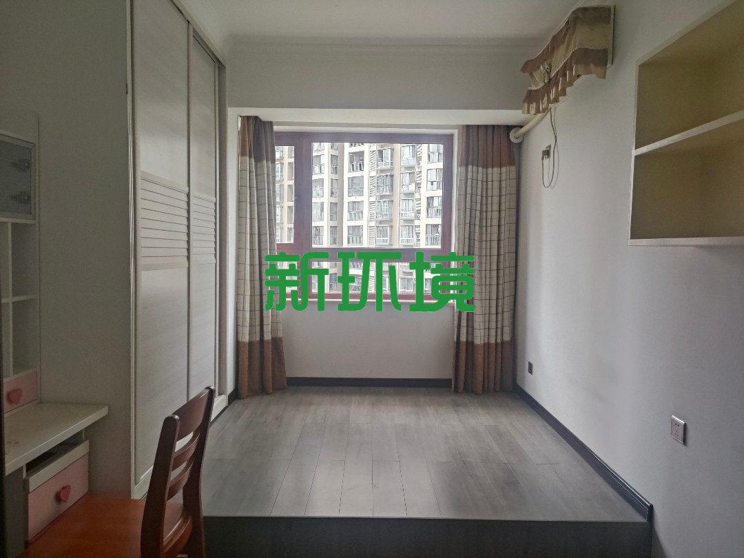 公园世家 4室2厅2卫 2180.0元/月 公园世家 4室2厅2卫 2180.0元/月室内图