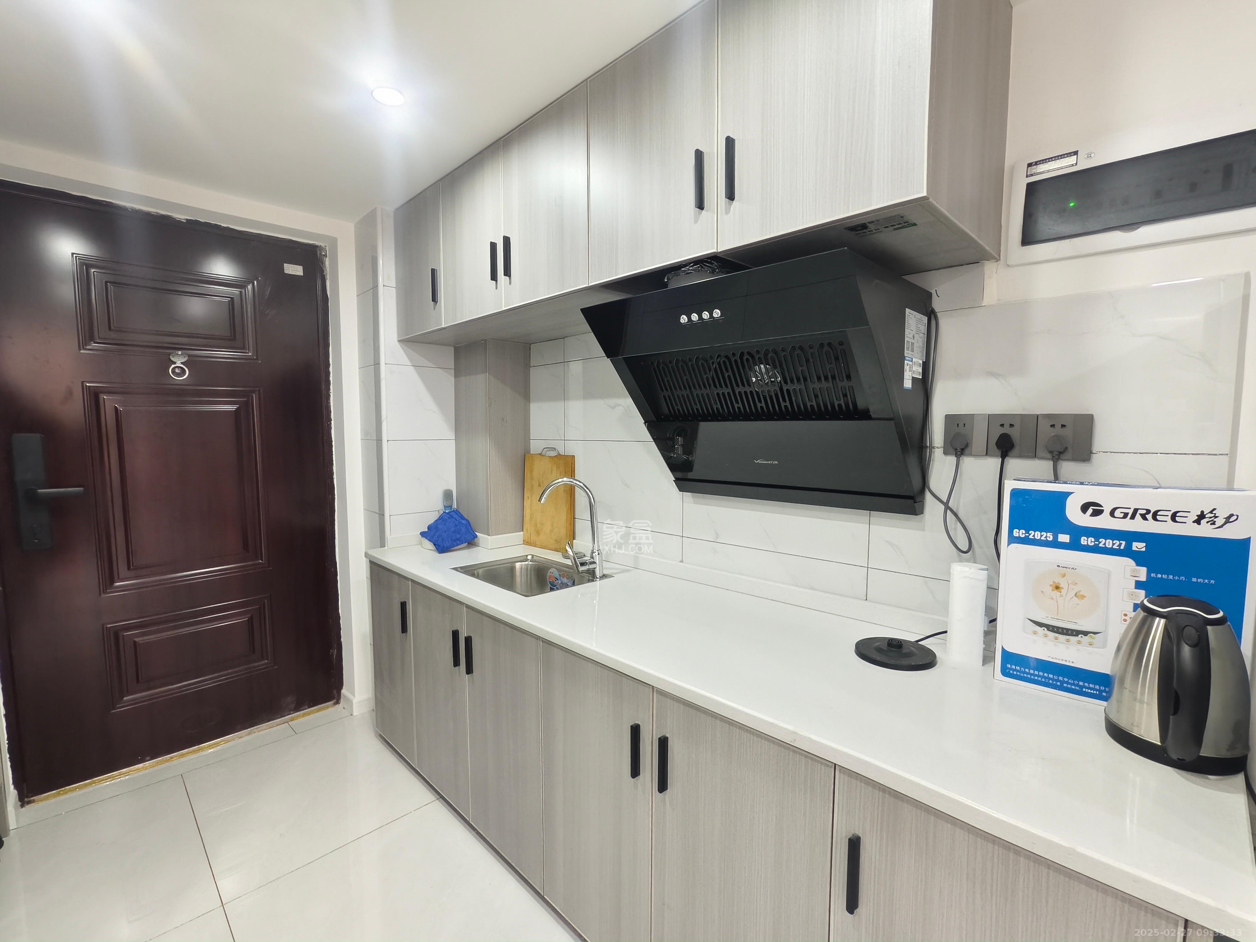 永宏万家里  1室1厅1卫    1700.0元/月 永宏万家里  1室1厅1卫    1700.0元/月室内图