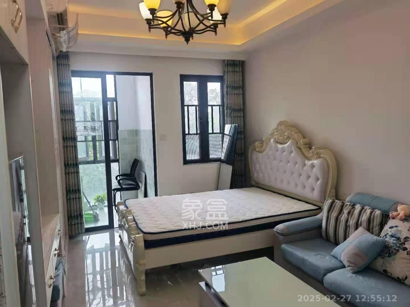 蓝光雍锦阁  1室1厅1卫    1600.0元/月室内图1