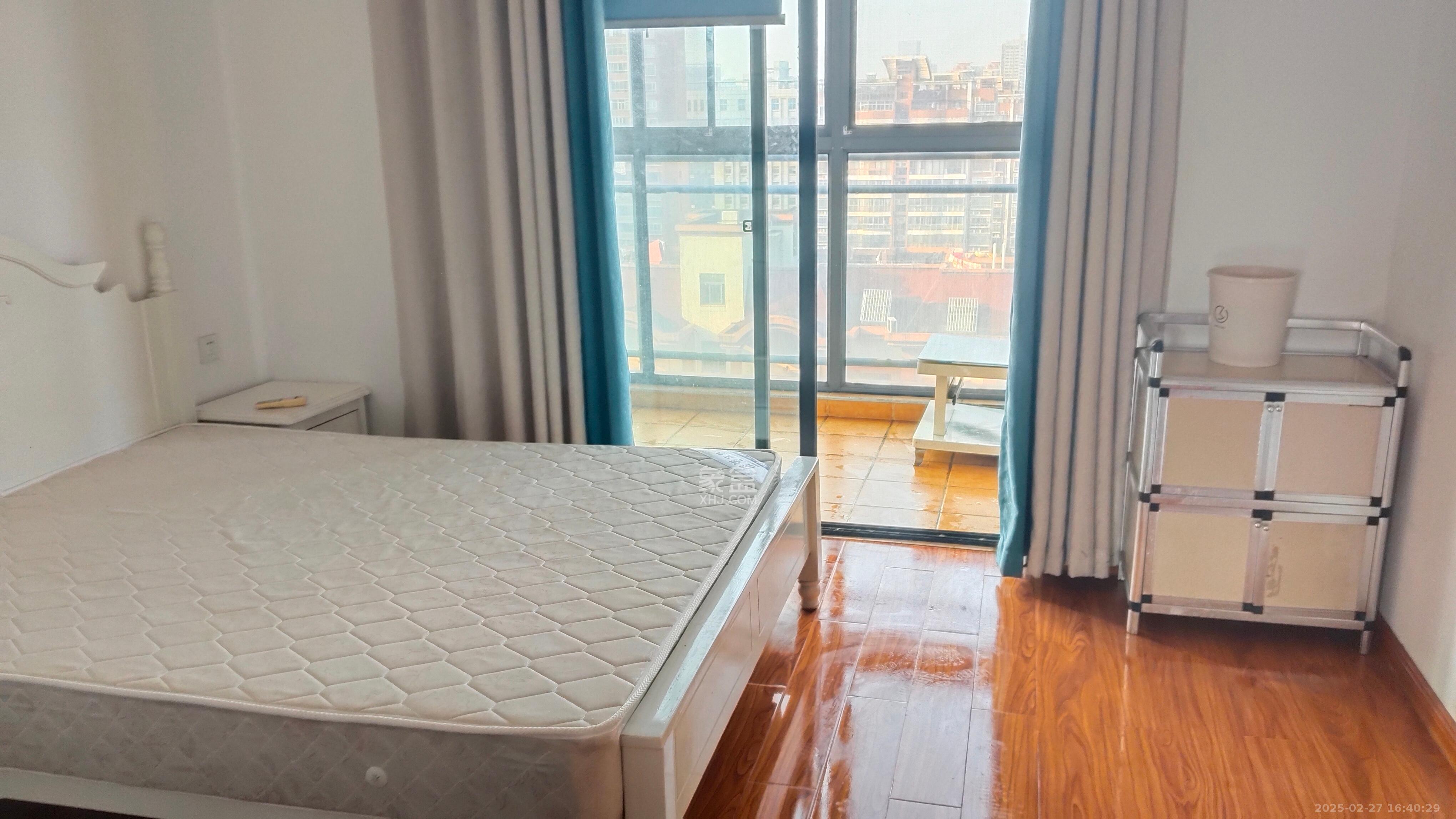 恒盛世家 3室1厅2卫 2100.0元/月 恒盛世家 3室1厅2卫 2100.0元/月室内图