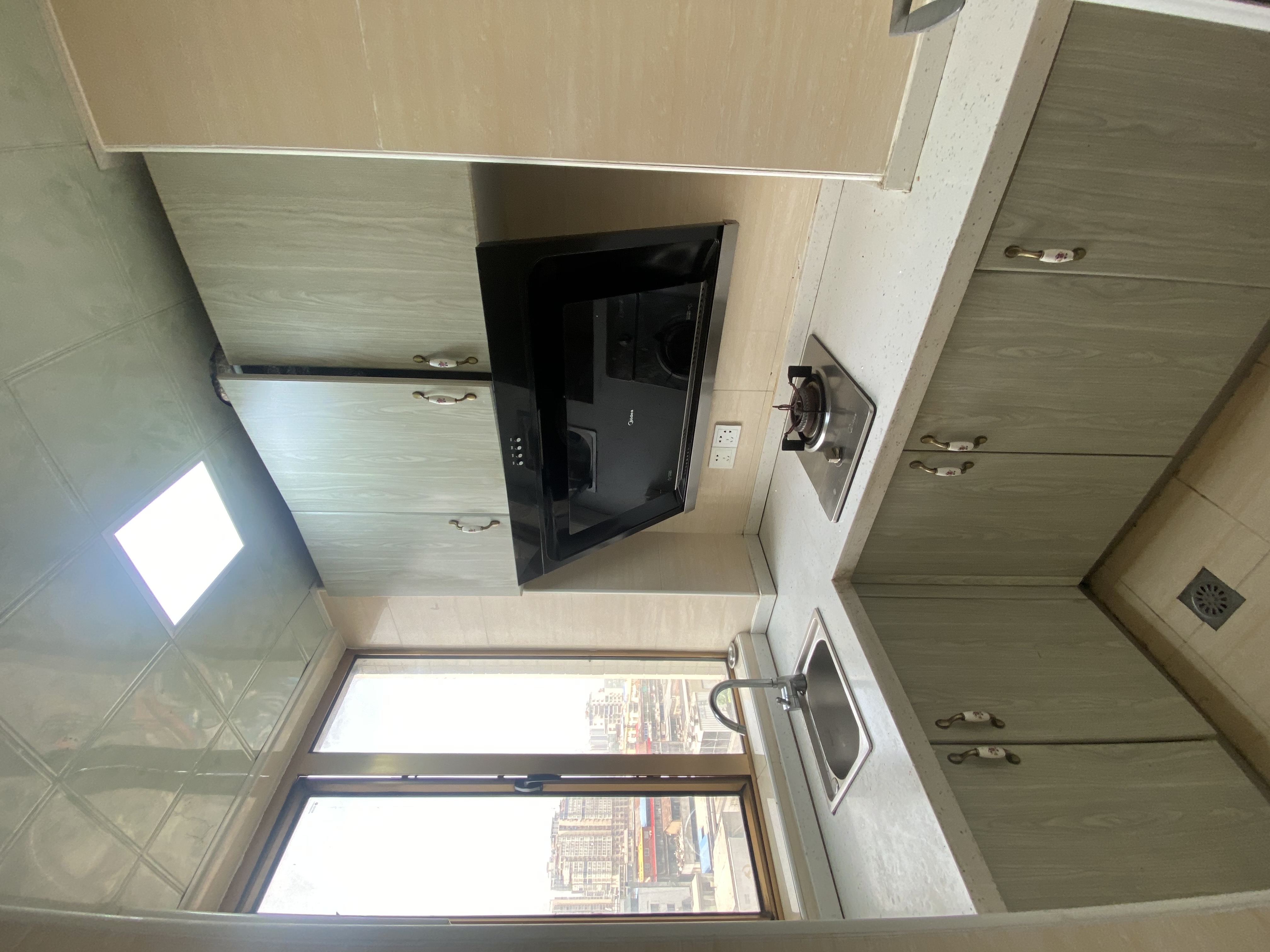 旺角星辰 1室1厅1卫 28.0万 旺角星辰 1室1厅1卫 28.0万客厅