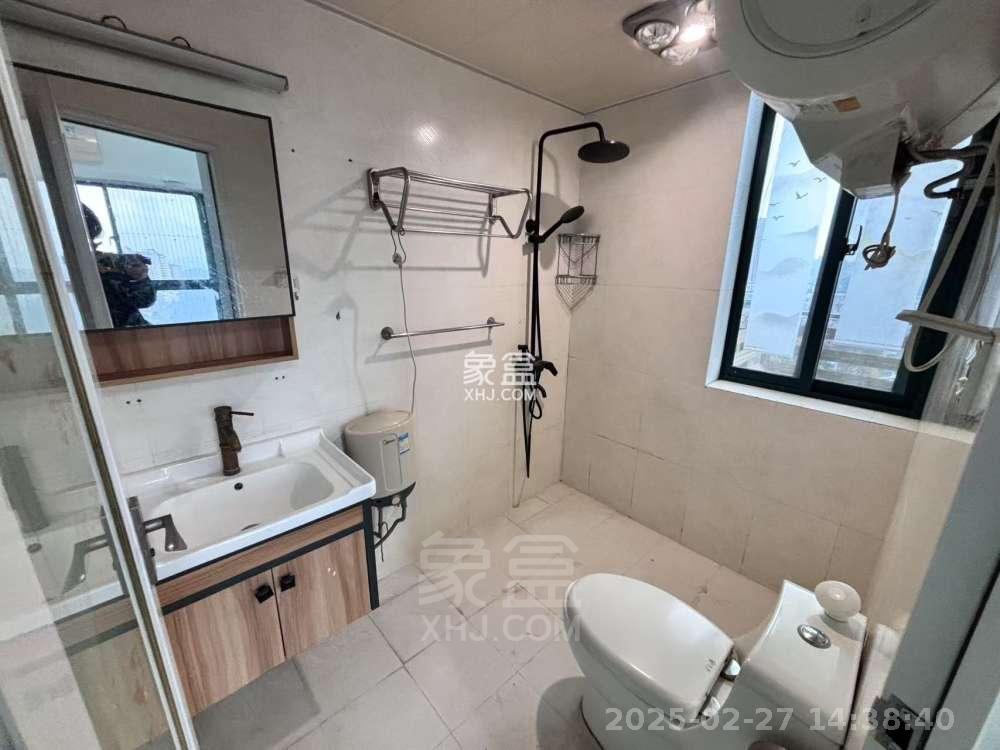 经世皇城 3室0厅0卫 1500.0元/月 经世皇城 3室0厅0卫 1500.0元/月室内图