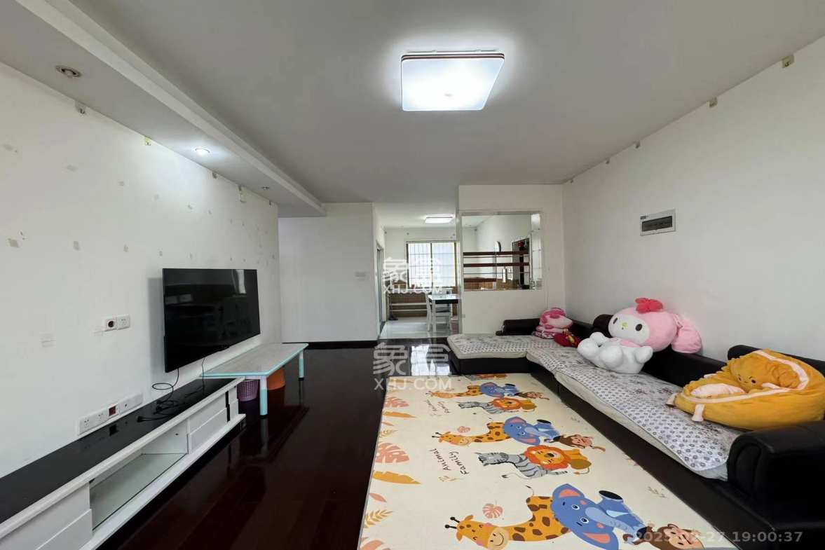 湘核佳苑 3室2厅2卫 2500.0元/月 湘核佳苑 3室2厅2卫 2500.0元/月室内图