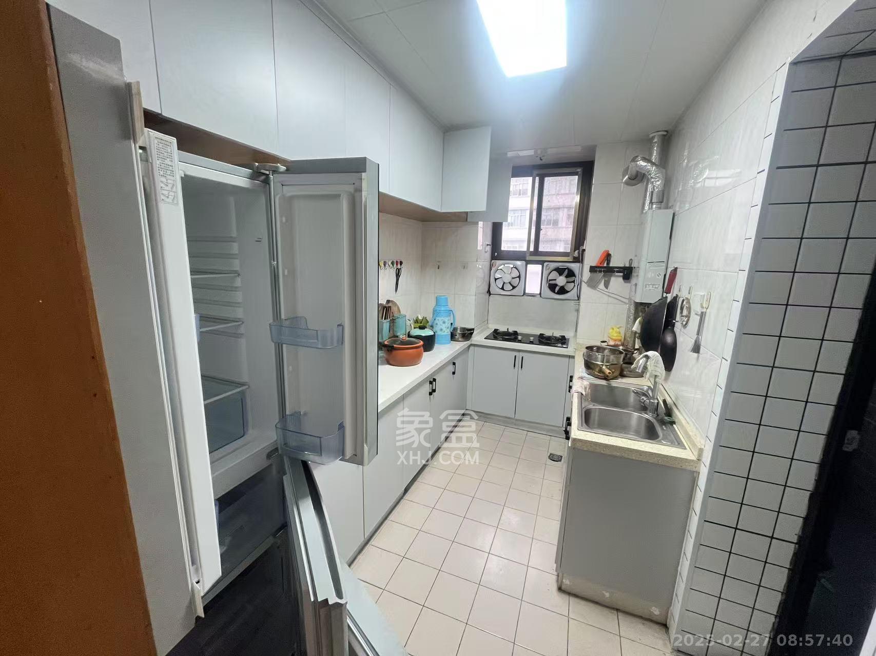 长岭烟草公司宿舍(金祥公寓) 3室2厅1卫 2100.0元/月 长岭烟草公司宿舍(金祥公寓) 3室2厅1卫 2100.0元/月室内图