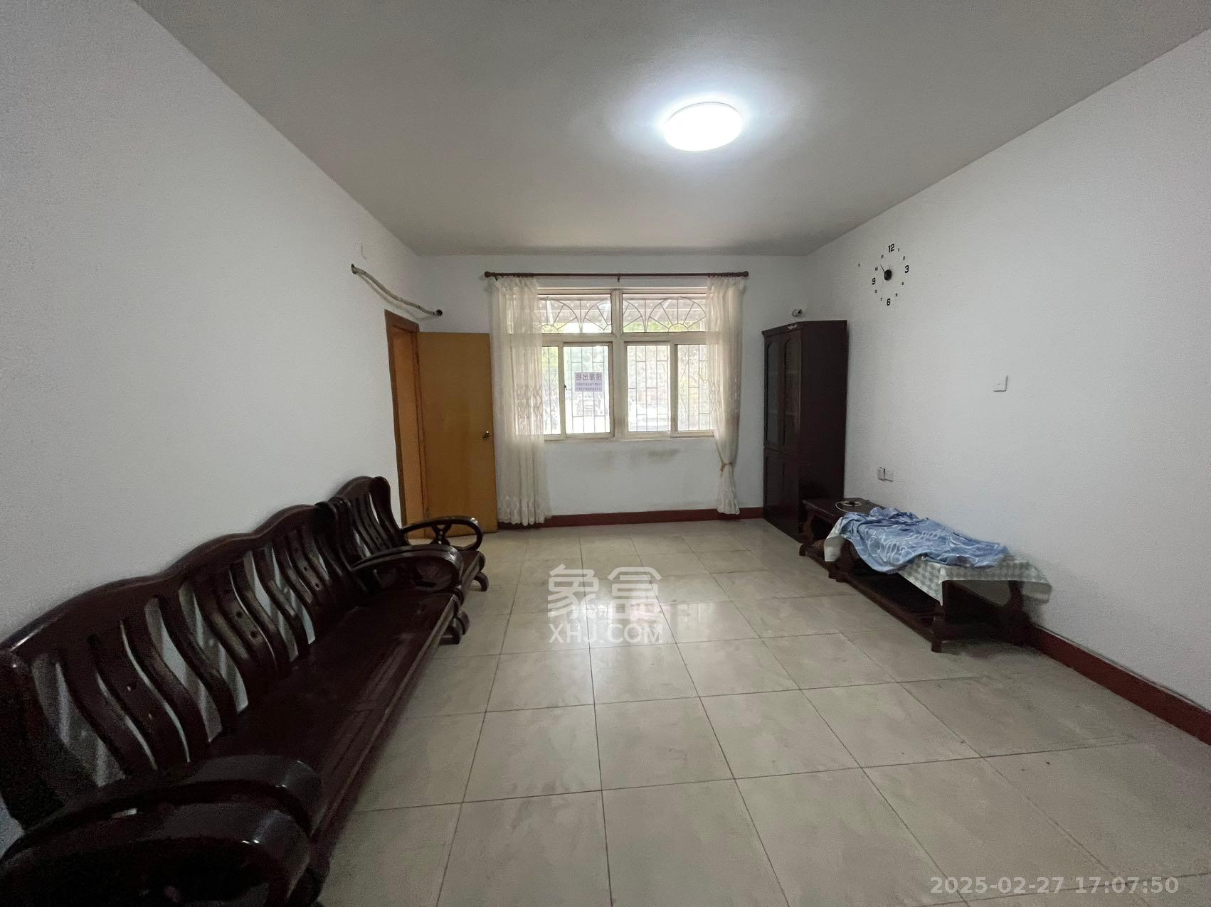 城建学院(古堆山城建学校宿舍) 2室2厅1卫 2000.0元/月 城建学院(古堆山城建学校宿舍) 2室2厅1卫 2000.0元/月室内图