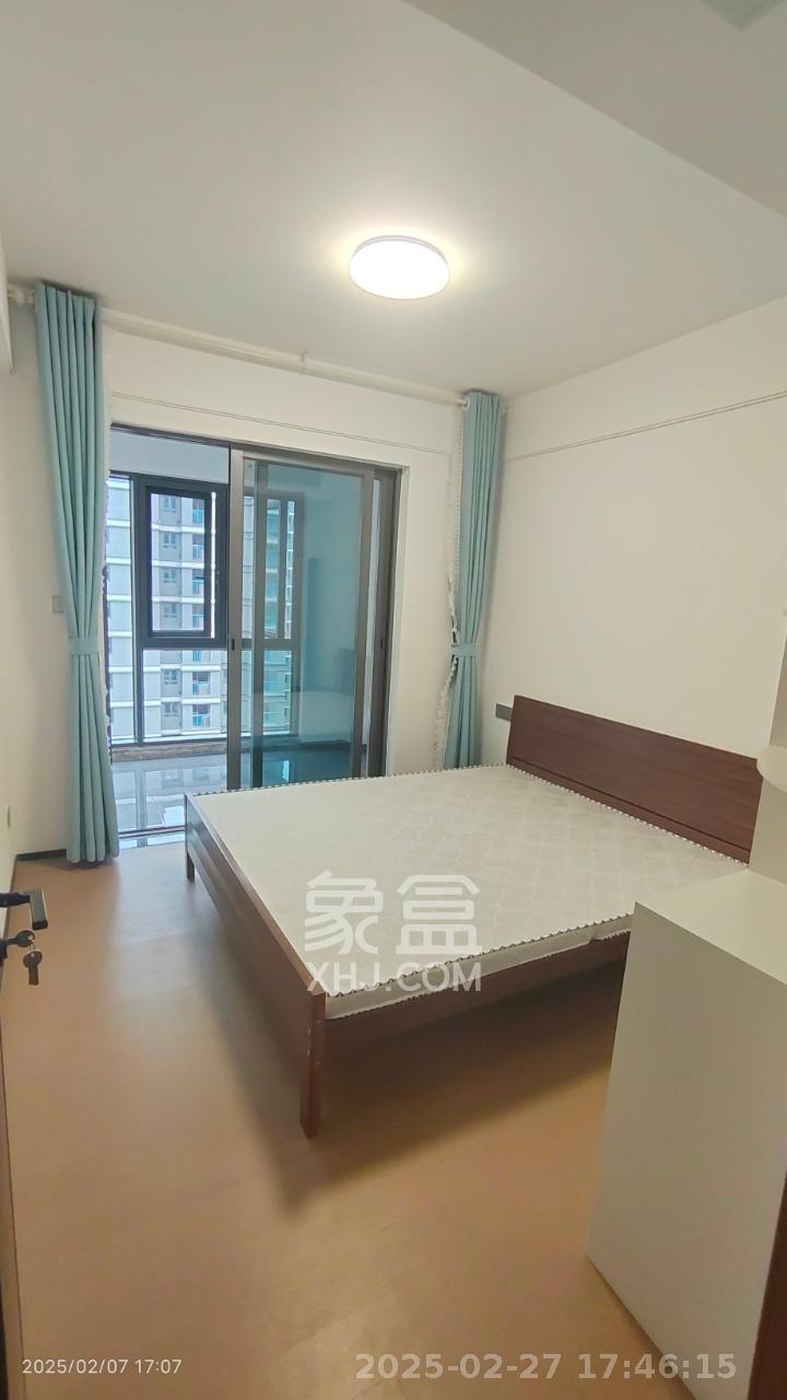 中海寰宇天下  4室2厅2卫   3500.00元/月室内图