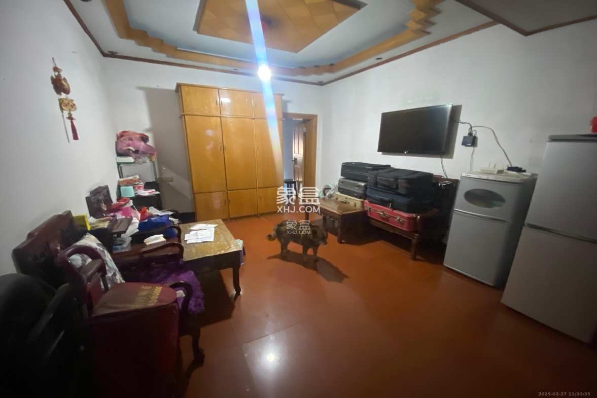 劳动路散盘 2室1厅1卫 1700.0元/月 劳动路散盘 2室1厅1卫 1700.0元/月室内图