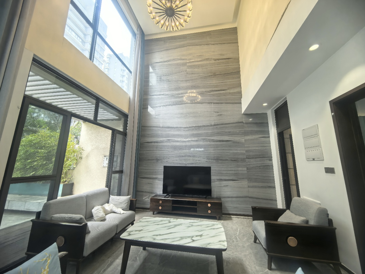 大华锦绣海岸三期 4室2厅3卫 11500.0元/月 大华锦绣海岸三期 4室2厅3卫 11500.0元/月室内图