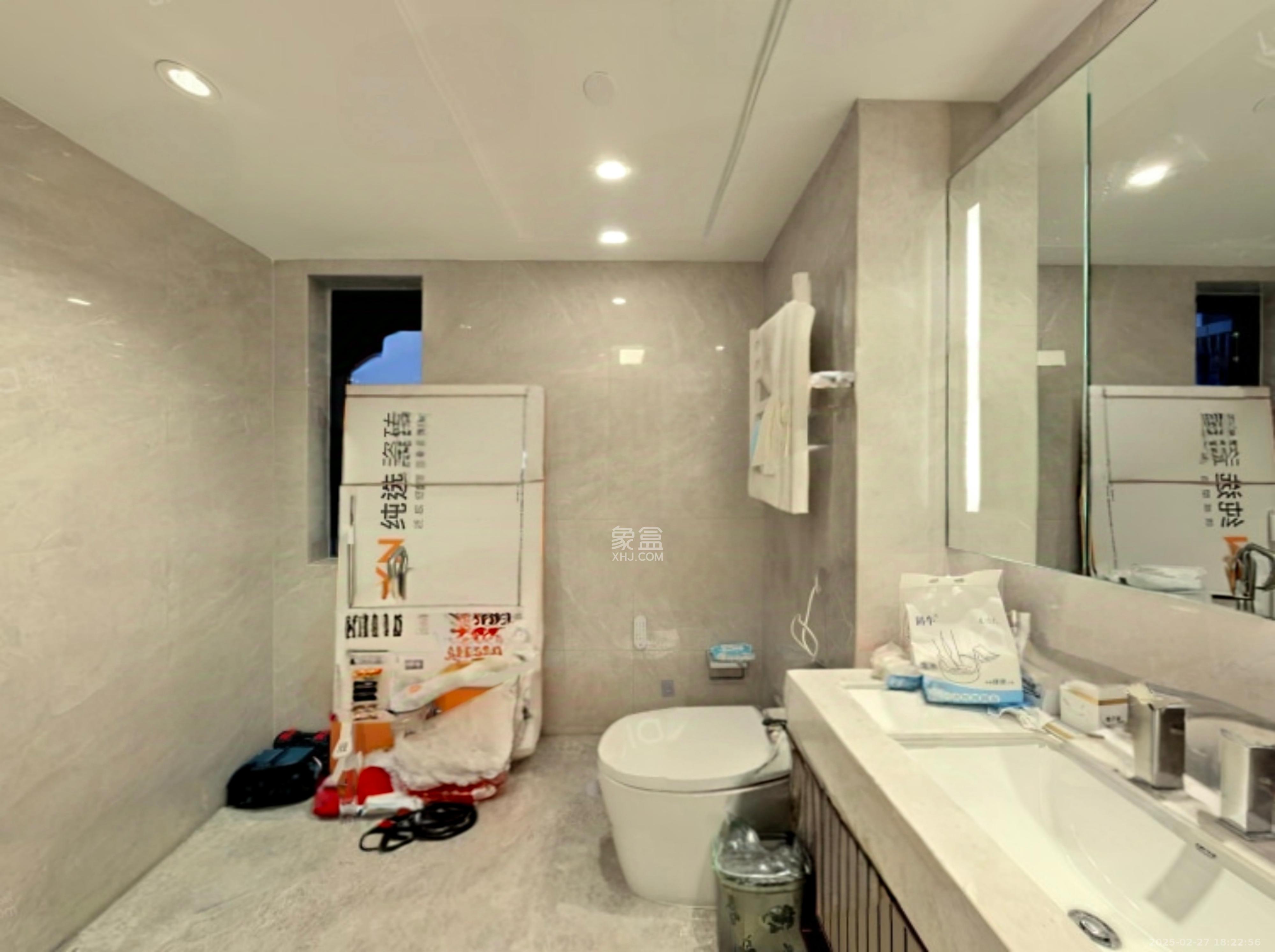 滨江府1913 3室2厅2卫 18000.0元/月 滨江府1913 3室2厅2卫 18000.0元/月室内图