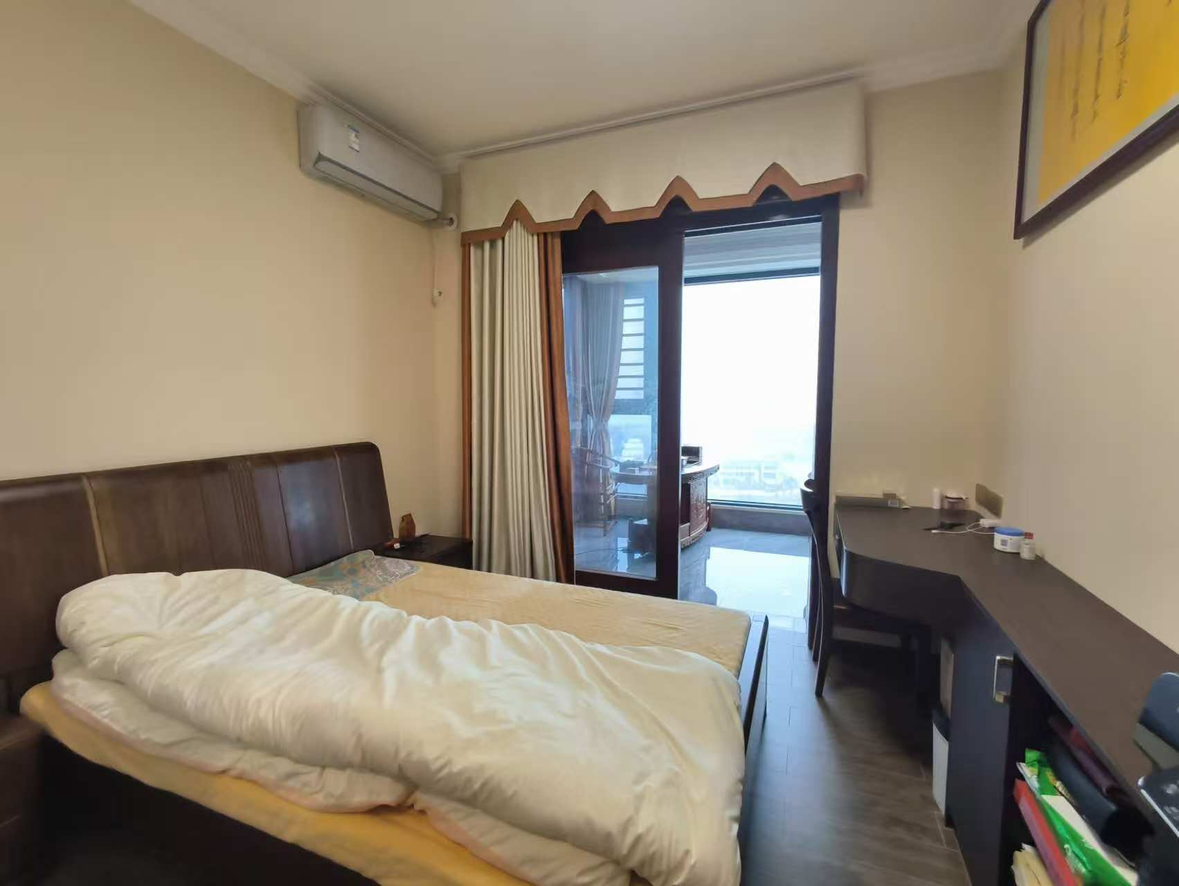 碧桂园中央半岛 5室2厅2卫 338.0万 碧桂园中央半岛 5室2厅2卫 338.0万室内图