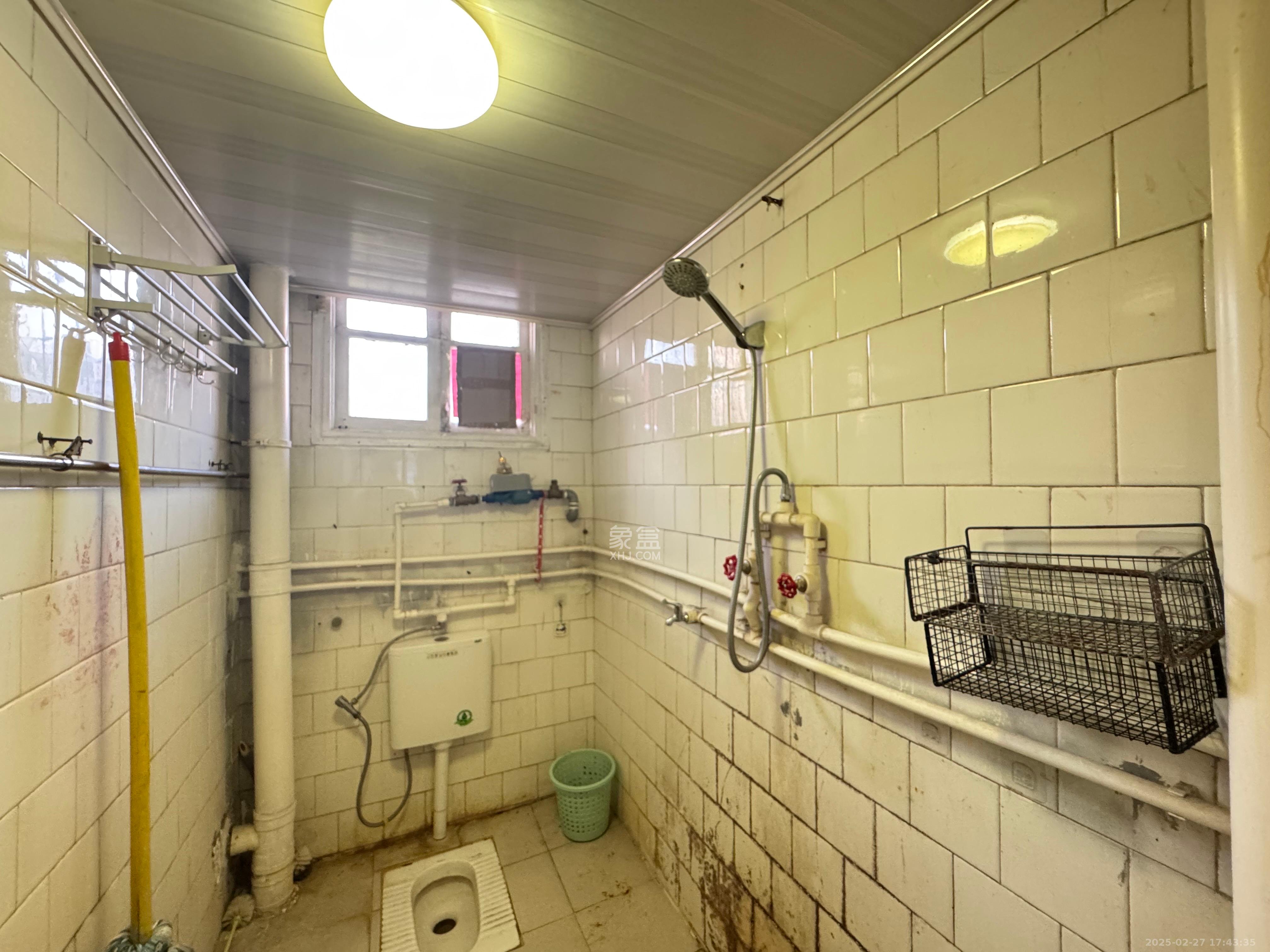 省农办火星宿舍 3室1厅1卫 1500.0元/月 省农办火星宿舍 3室1厅1卫 1500.0元/月室内图