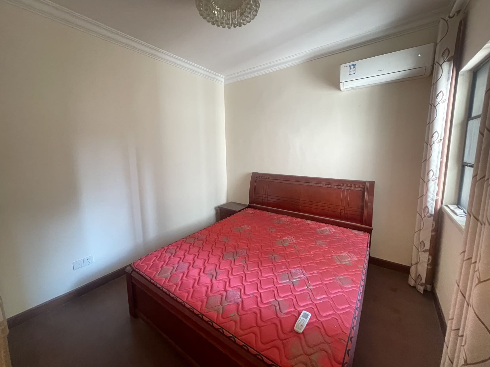 恒大华府 3室2厅2卫 1800.0元/月 恒大华府 3室2厅2卫 1800.0元/月室内图