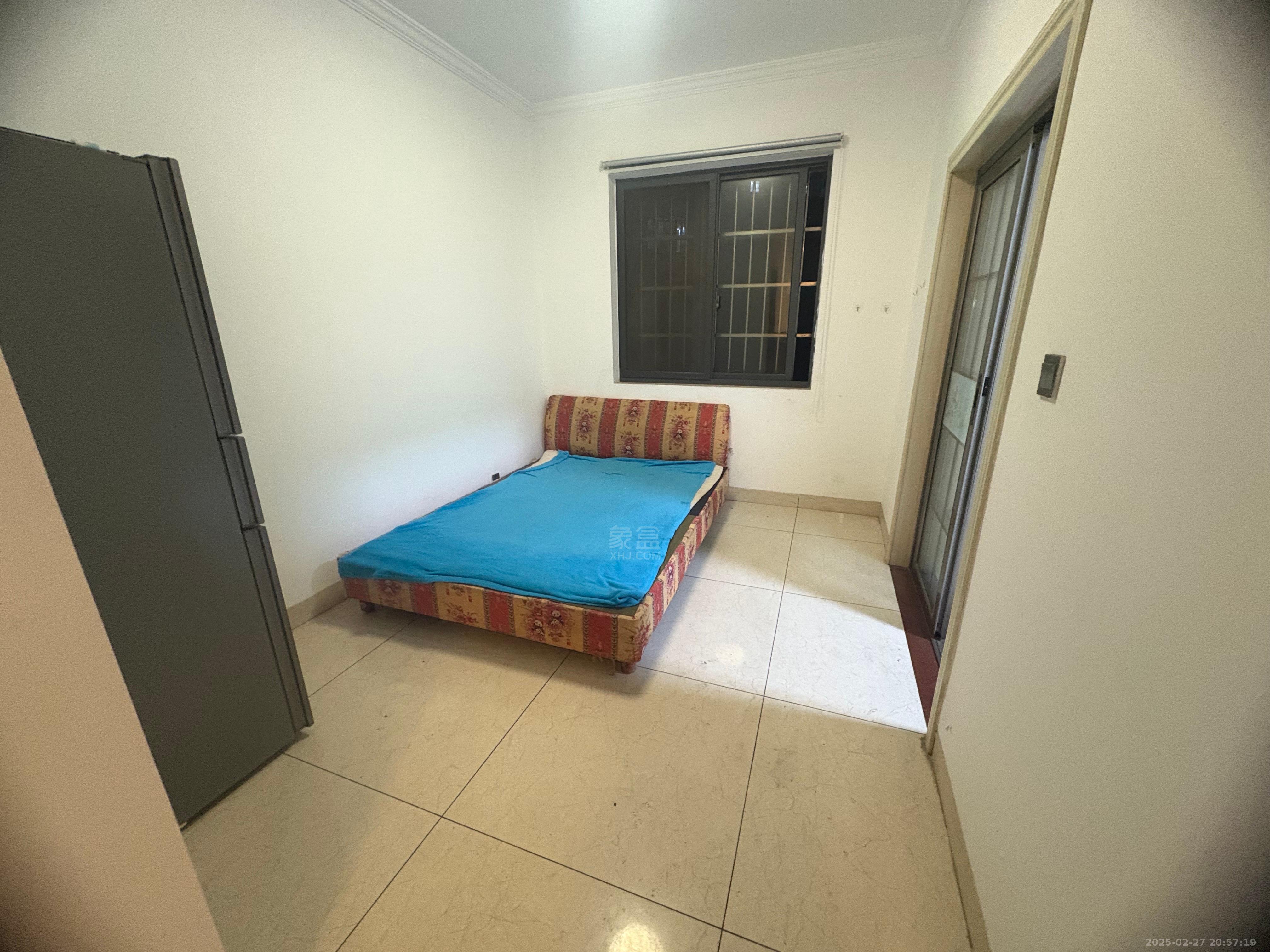 太平桥安置小区 2室1厅1卫 1000.0元/月 太平桥安置小区 2室1厅1卫 1000.0元/月室内图