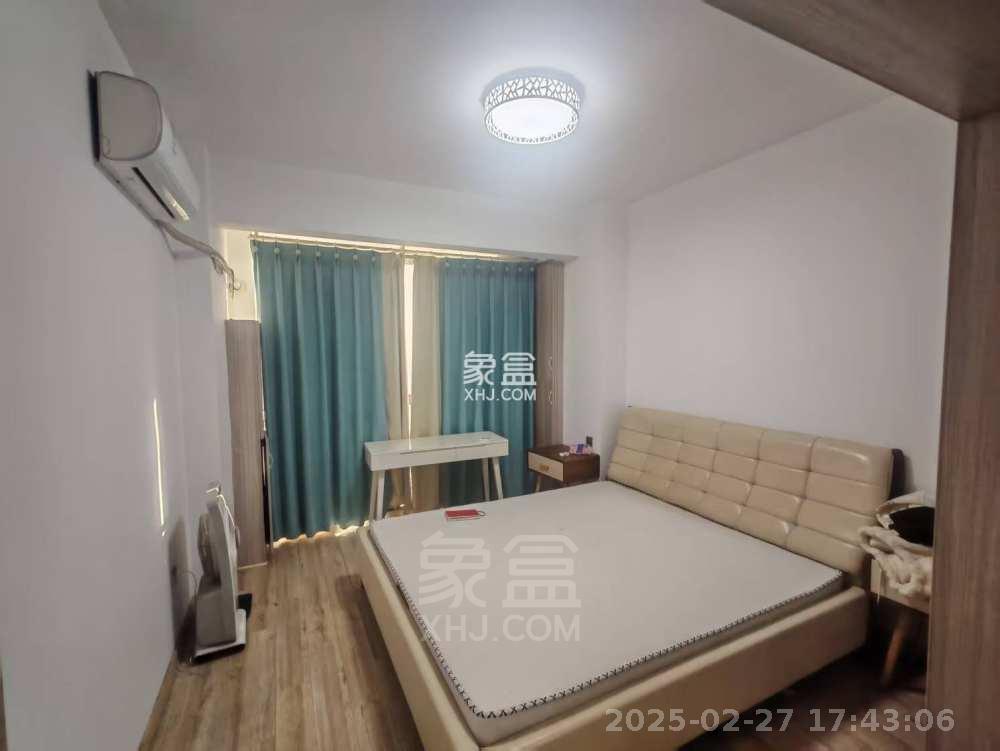 旺城天悦领秀香江 4室2厅2卫 1800.0元/月 旺城天悦领秀香江 4室2厅2卫 1800.0元/月室内图