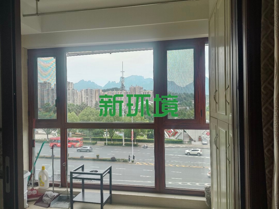 公园世家 4室2厅2卫 2180.0元/月 公园世家 4室2厅2卫 2180.0元/月室内图