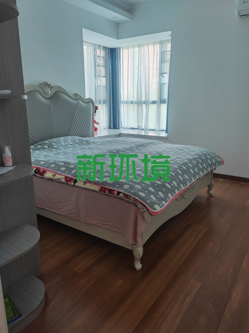 东方明珠  3室2厅1卫   63.80万客厅