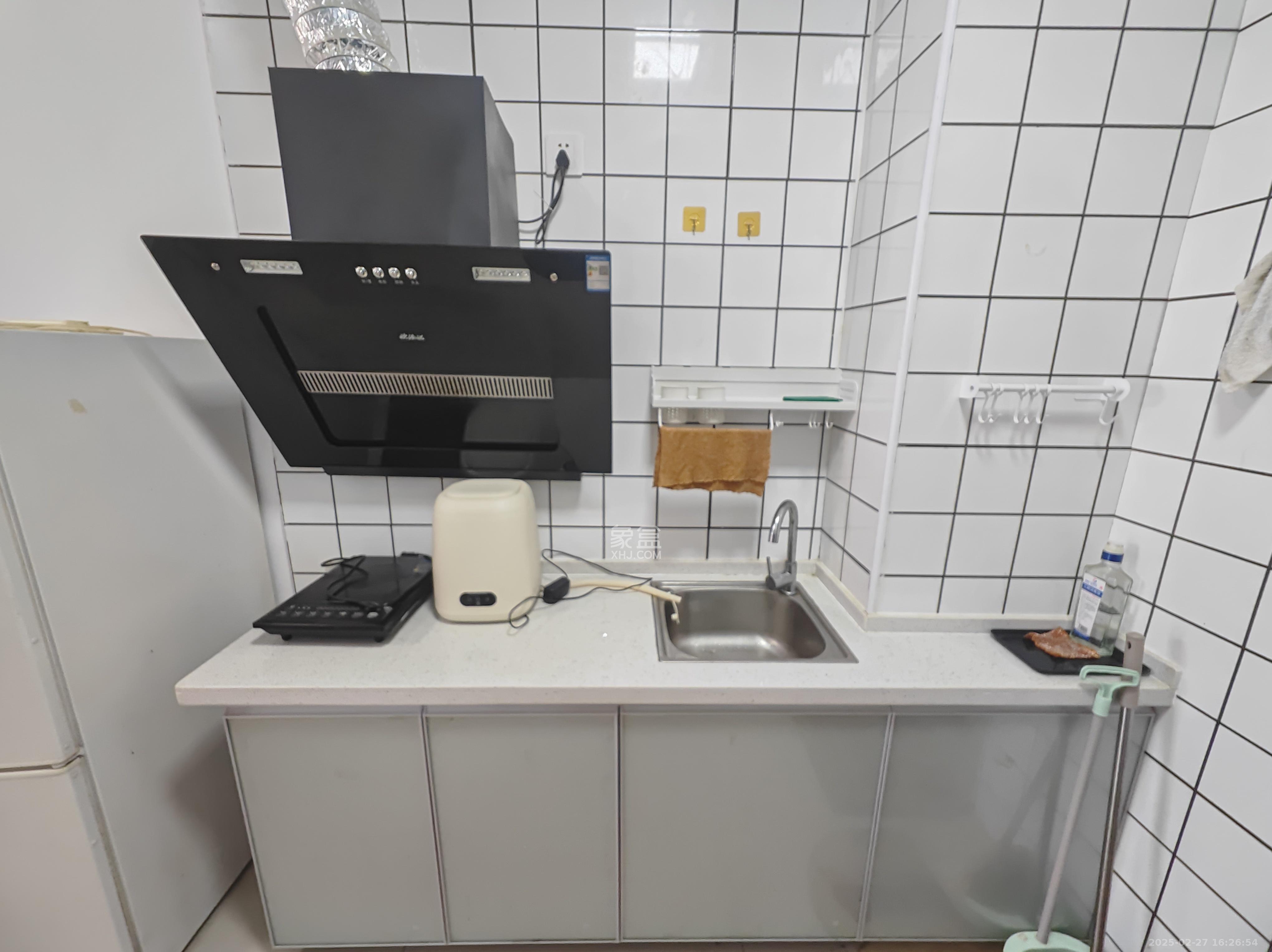 裕都国际 1室1厅1卫 1000.0元/月 裕都国际 1室1厅1卫 1000.0元/月室内图