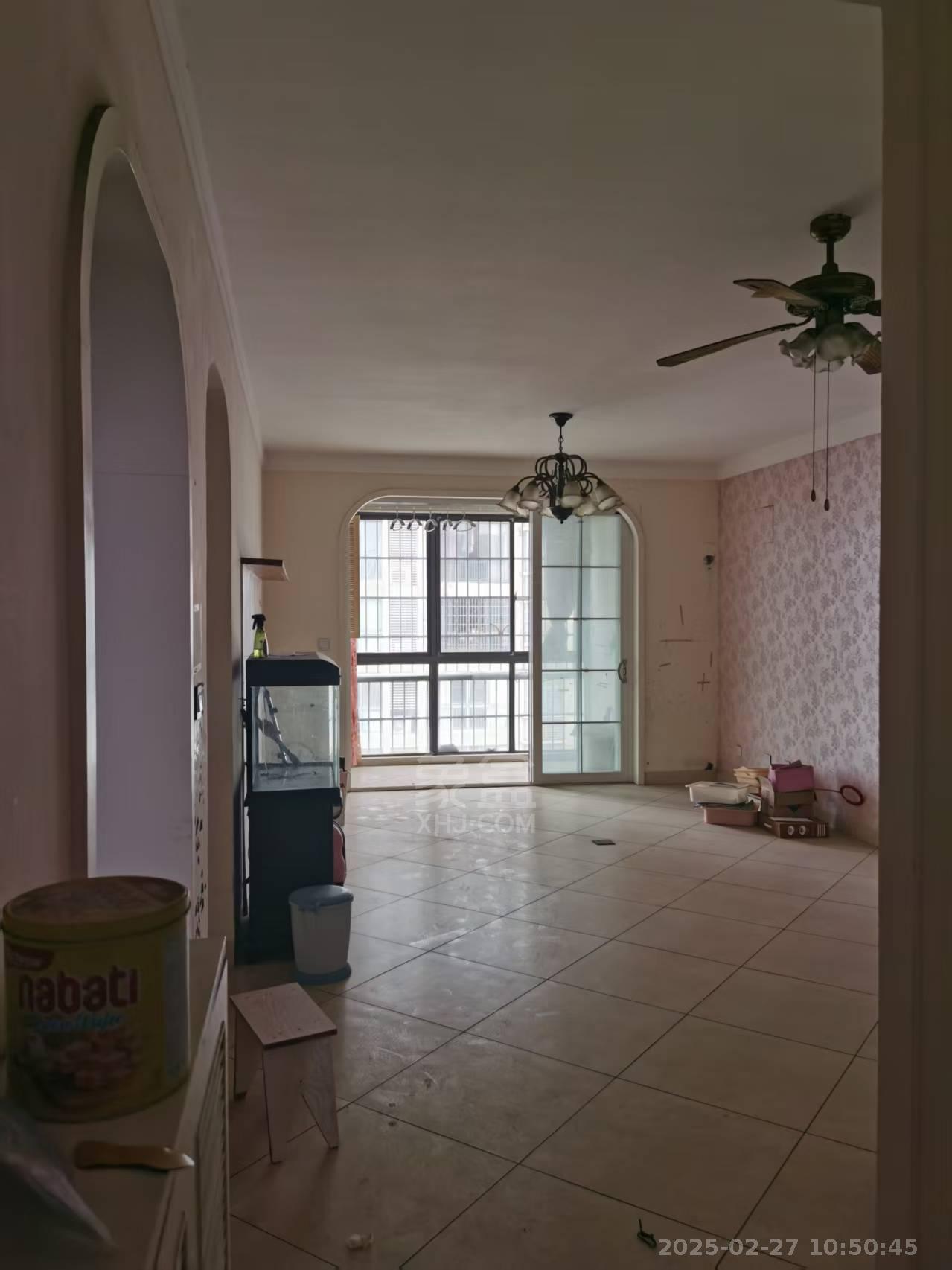 阳光新城  3室2厅1卫    2000.0元/月 阳光新城  3室2厅1卫    2000.0元/月