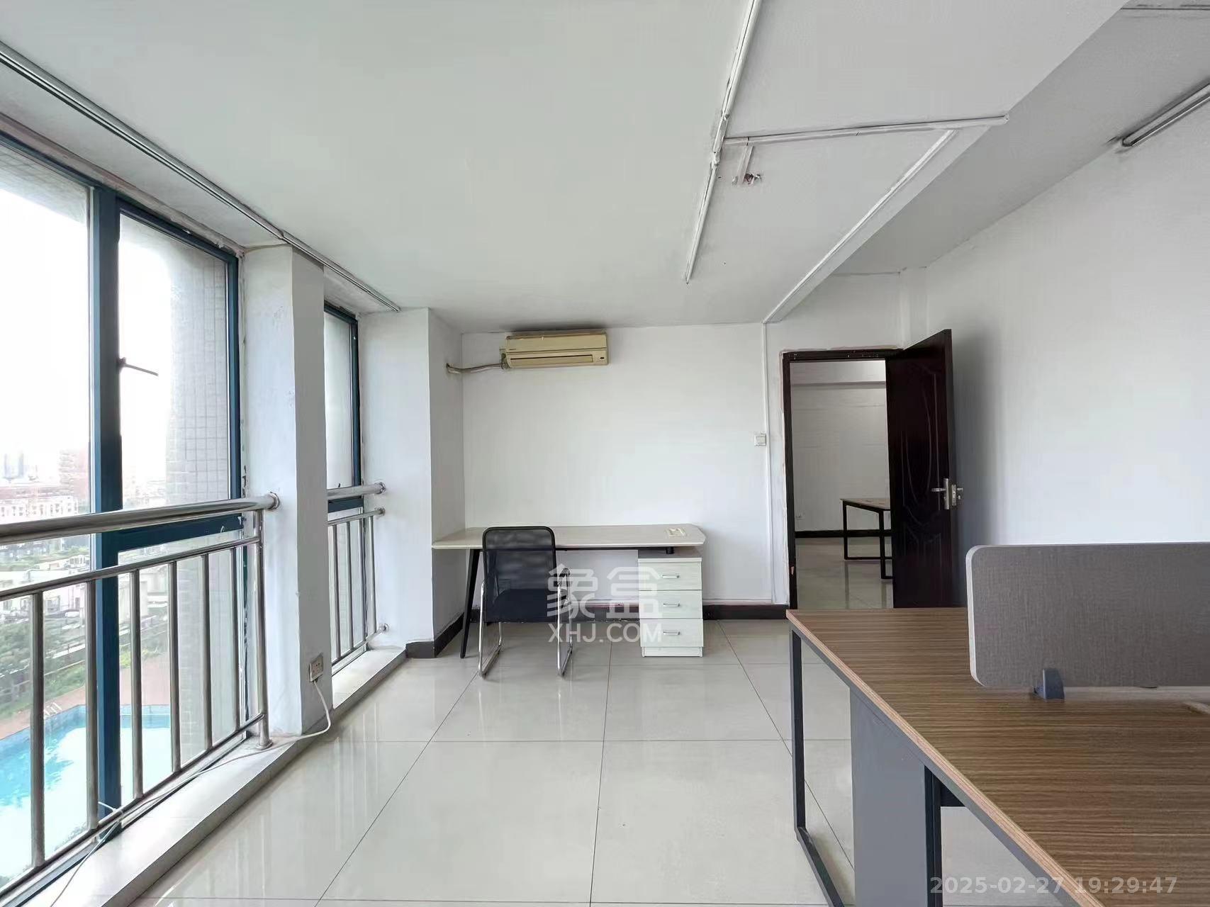 东一国际 1室1厅1卫 2200.0元/月 东一国际 1室1厅1卫 2200.0元/月室内图