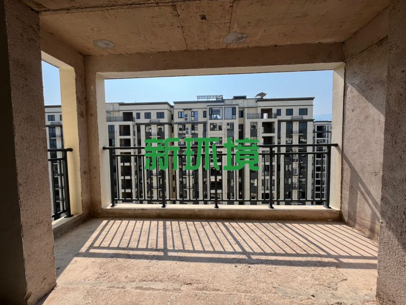 空港新城二期 4室2厅2卫 54.8万 空港新城二期 4室2厅2卫 54.8万客厅