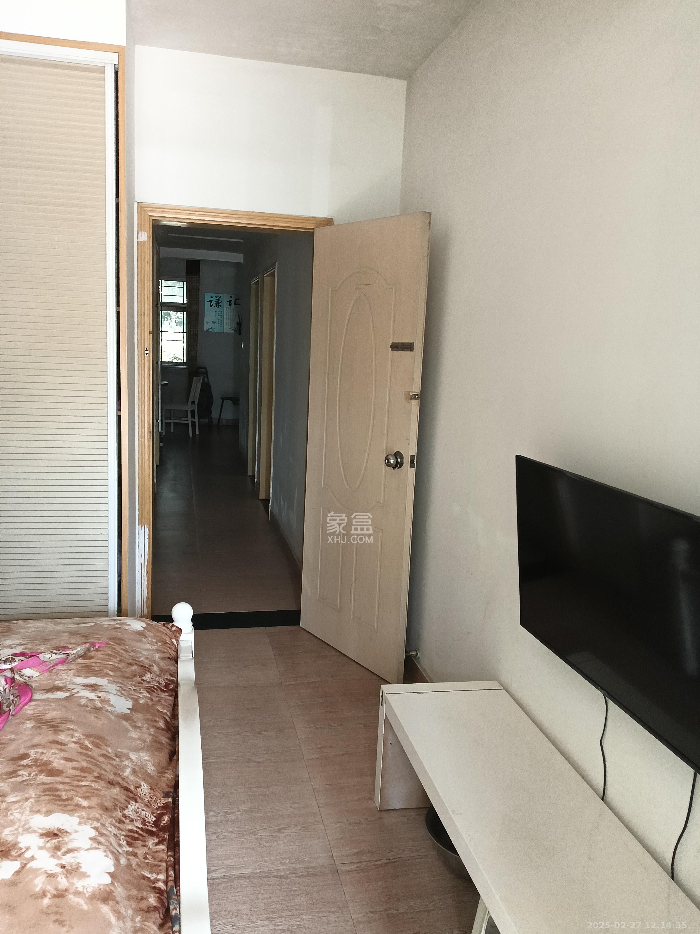 郡原居里  1室1厅1卫   900.00元/月室内图