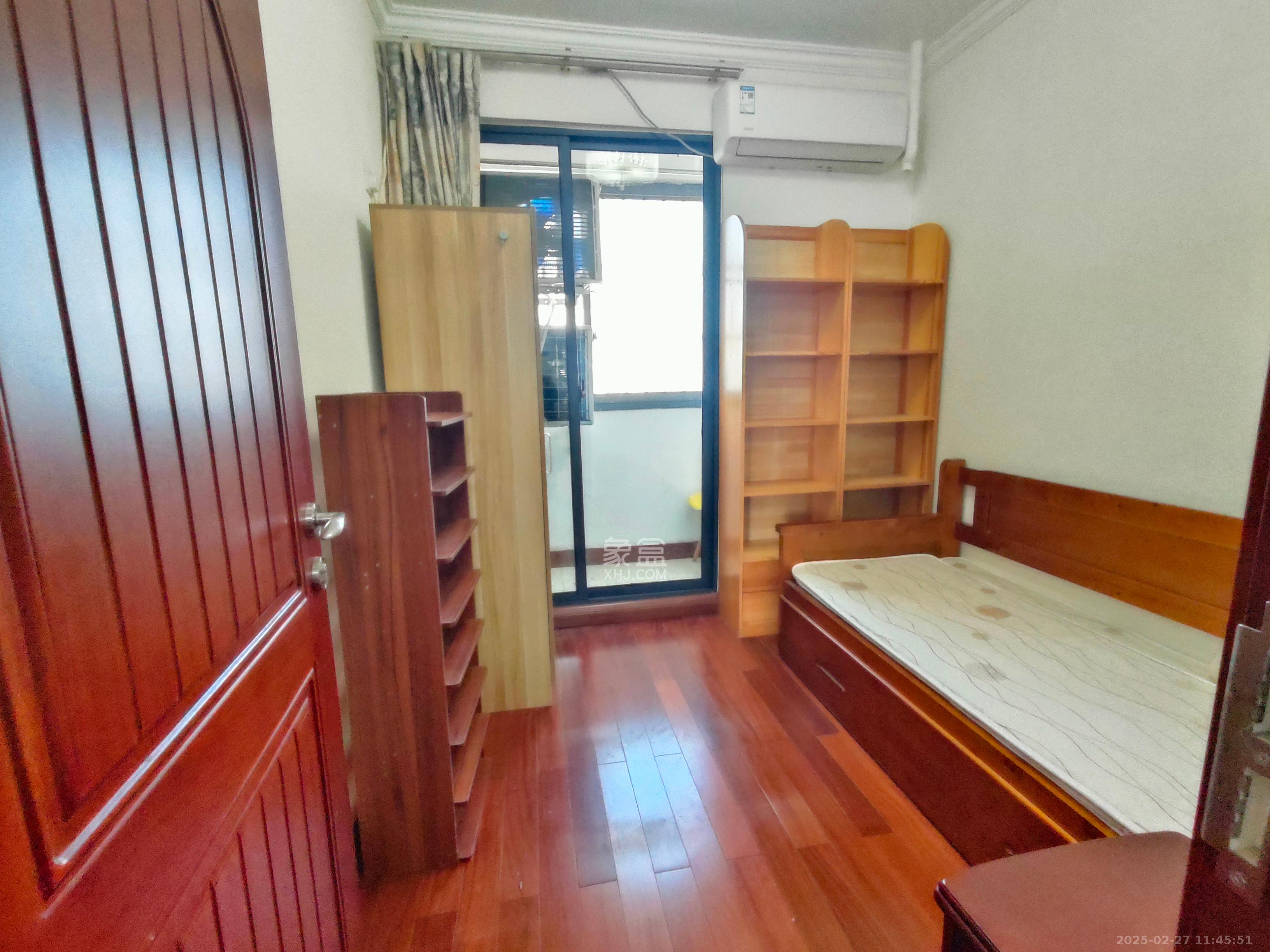 印山蓝色海岸  3室2厅2卫   2200.00元/月室内图