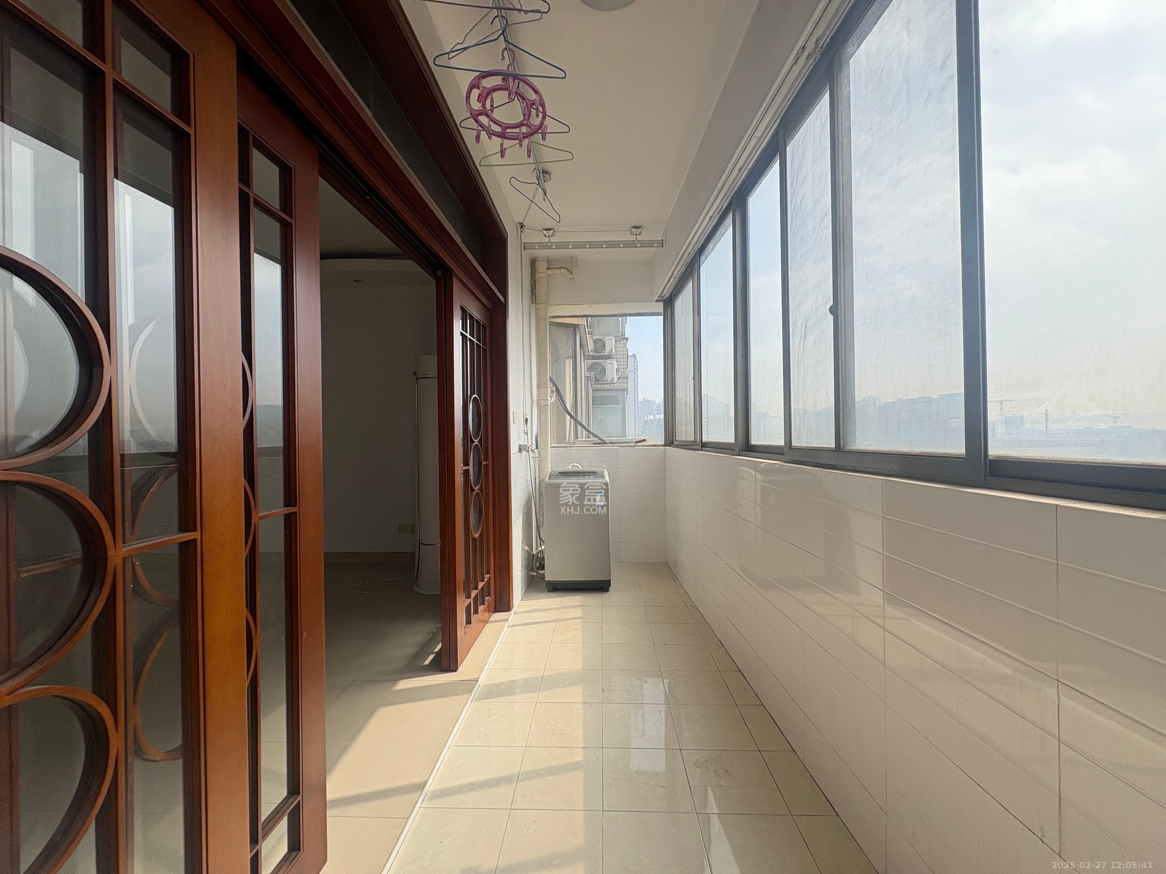 96301部队小区 4室2厅2卫 2600.0元/月 96301部队小区 4室2厅2卫 2600.0元/月室内图