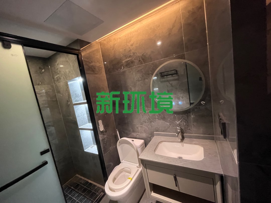 东方曼哈顿  1室1厅1卫   33.00万客厅
